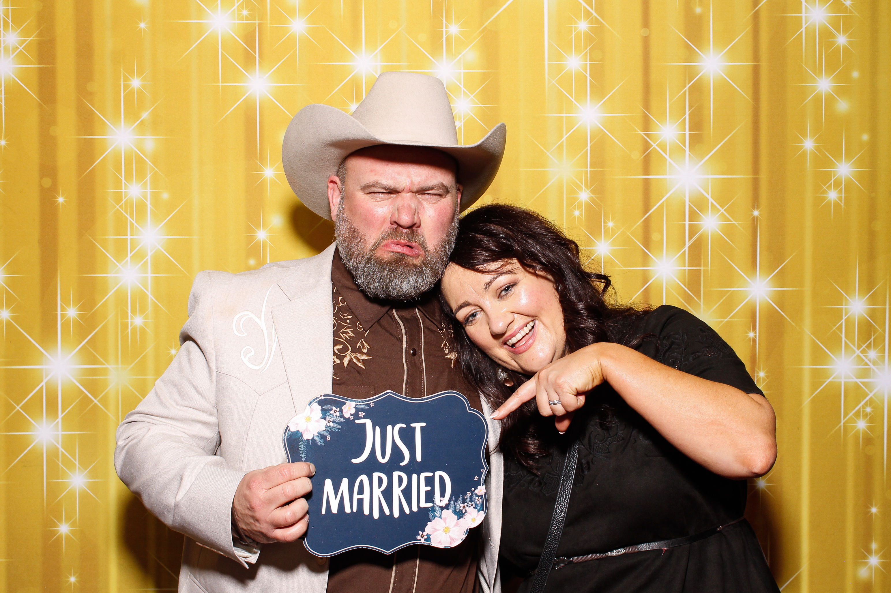 Diana & Keith | View more photos from the event at gallery.snapmagic.ie/u/SnapMagic/Diana-Keith