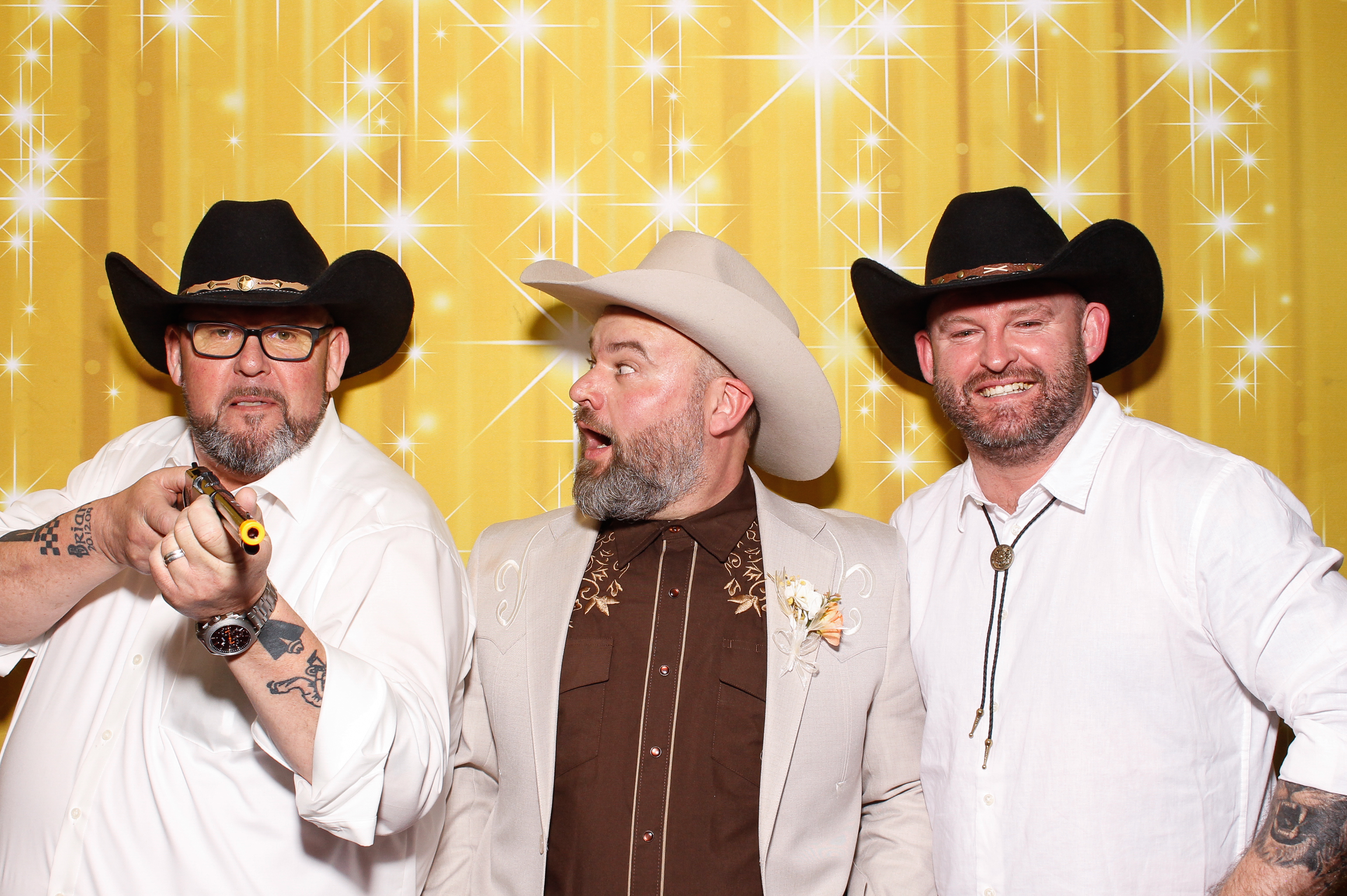 Diana & Keith | View more photos from the event at gallery.snapmagic.ie/u/SnapMagic/Diana-Keith