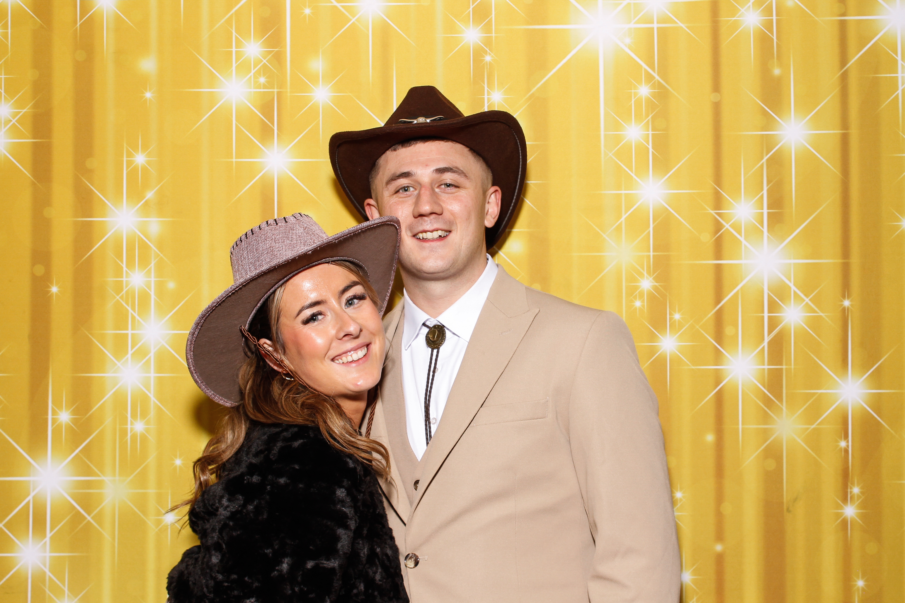 Diana & Keith | View more photos from the event at gallery.snapmagic.ie/u/SnapMagic/Diana-Keith