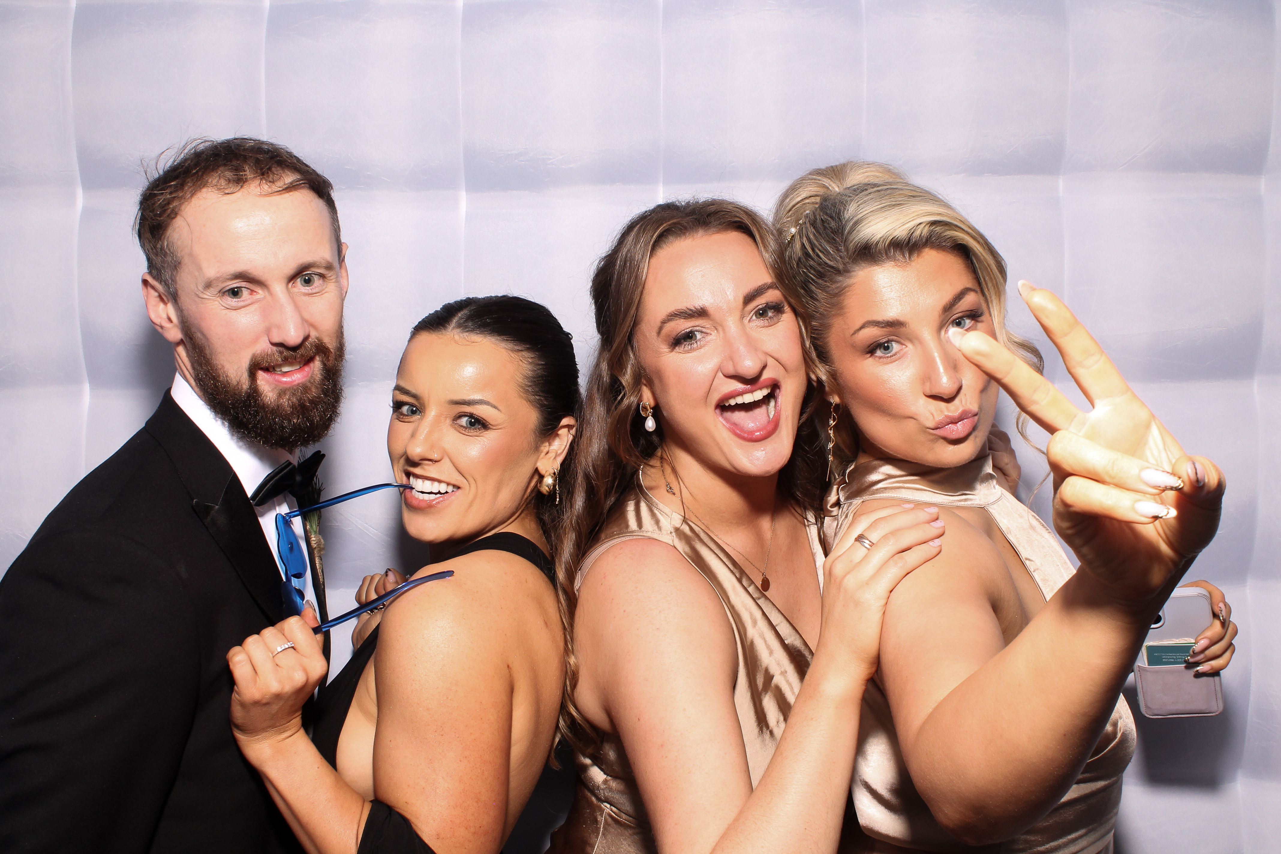 Ellen & Dave | View more photos from the event at gallery.snapmagic.ie/u/SnapMagic/Ellen-Dave