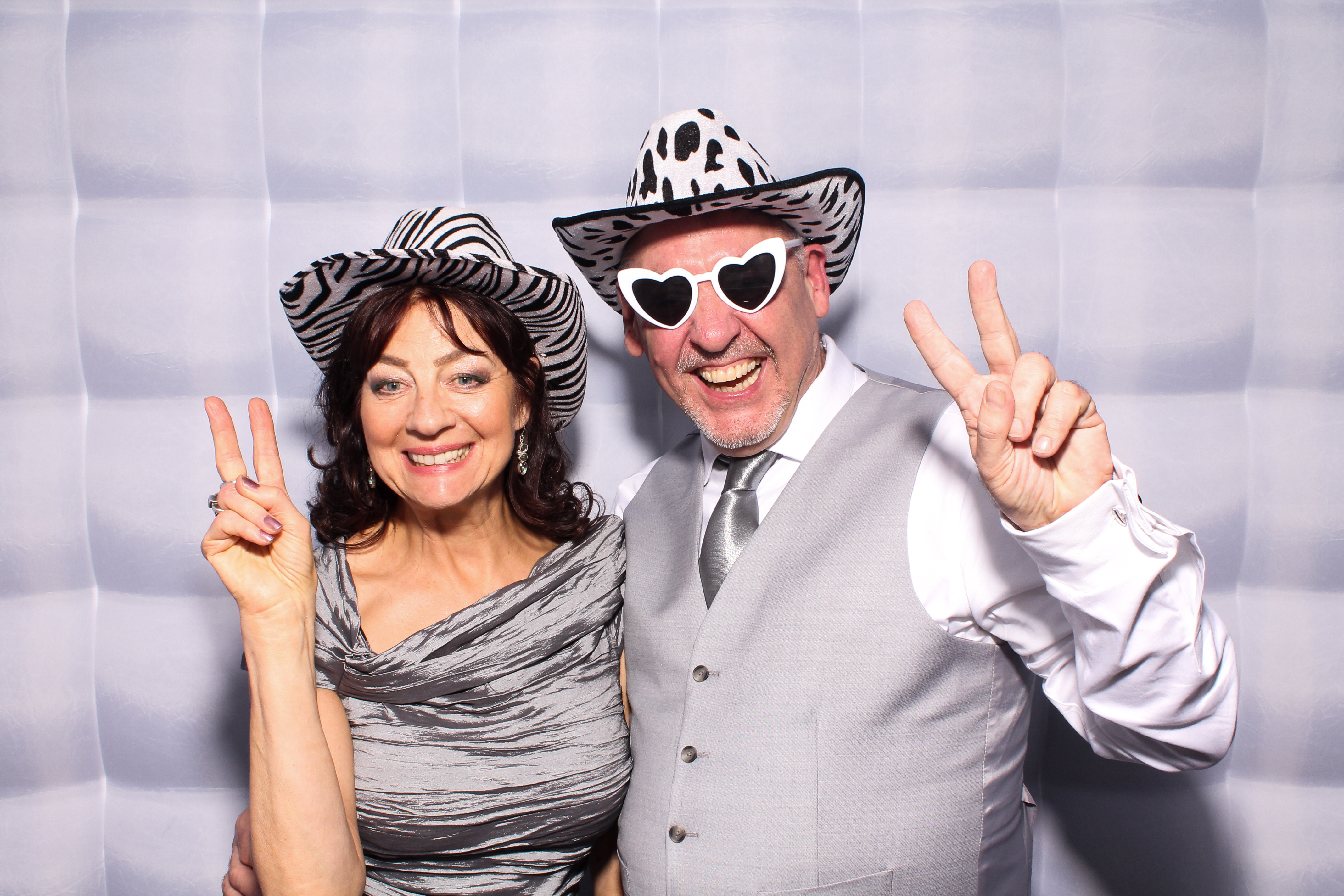 Ellen & Dave | View more photos from the event at gallery.snapmagic.ie/u/SnapMagic/Ellen-Dave