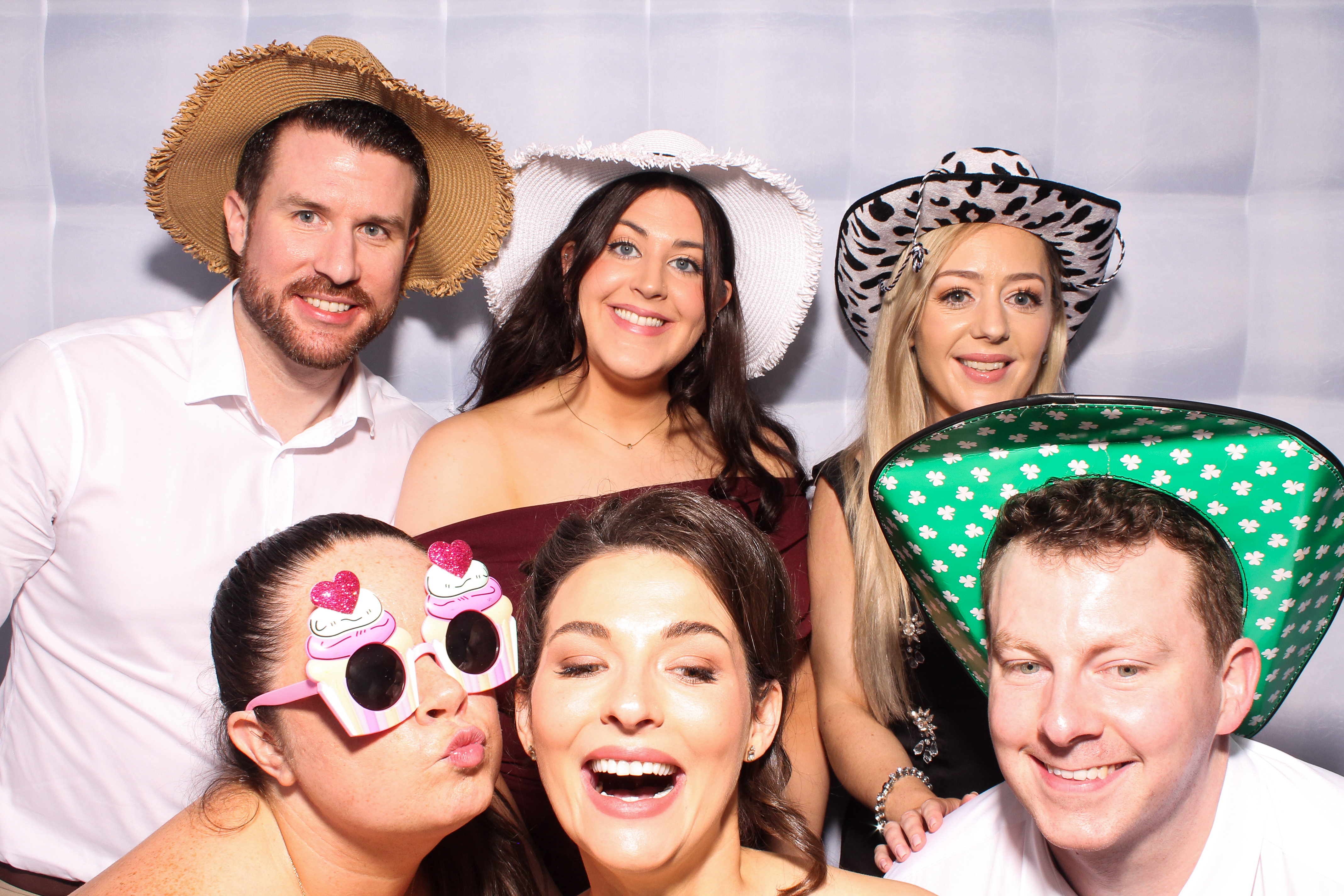 Ellen & Dave | View more photos from the event at gallery.snapmagic.ie/u/SnapMagic/Ellen-Dave