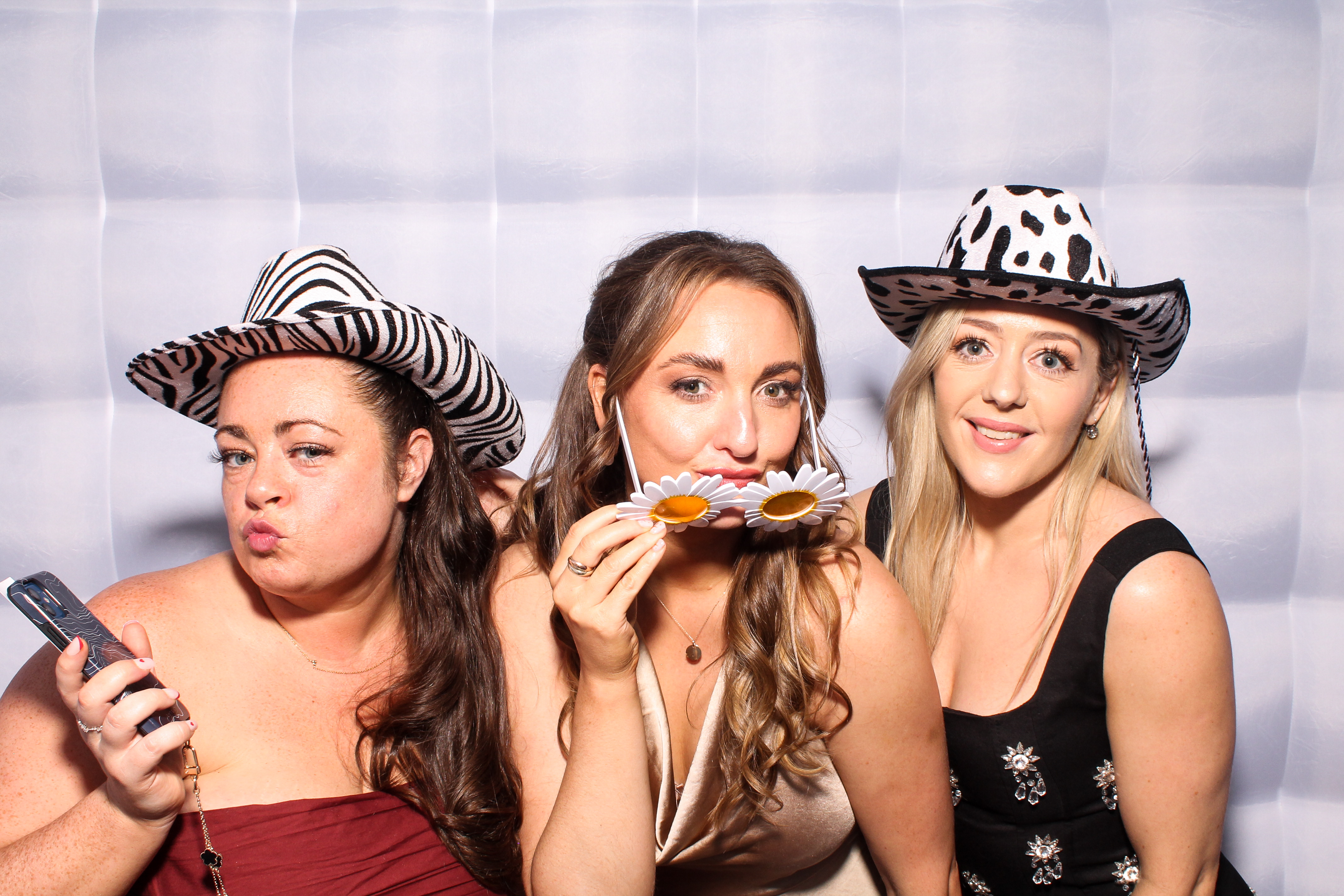 Ellen & Dave | View more photos from the event at gallery.snapmagic.ie/u/SnapMagic/Ellen-Dave