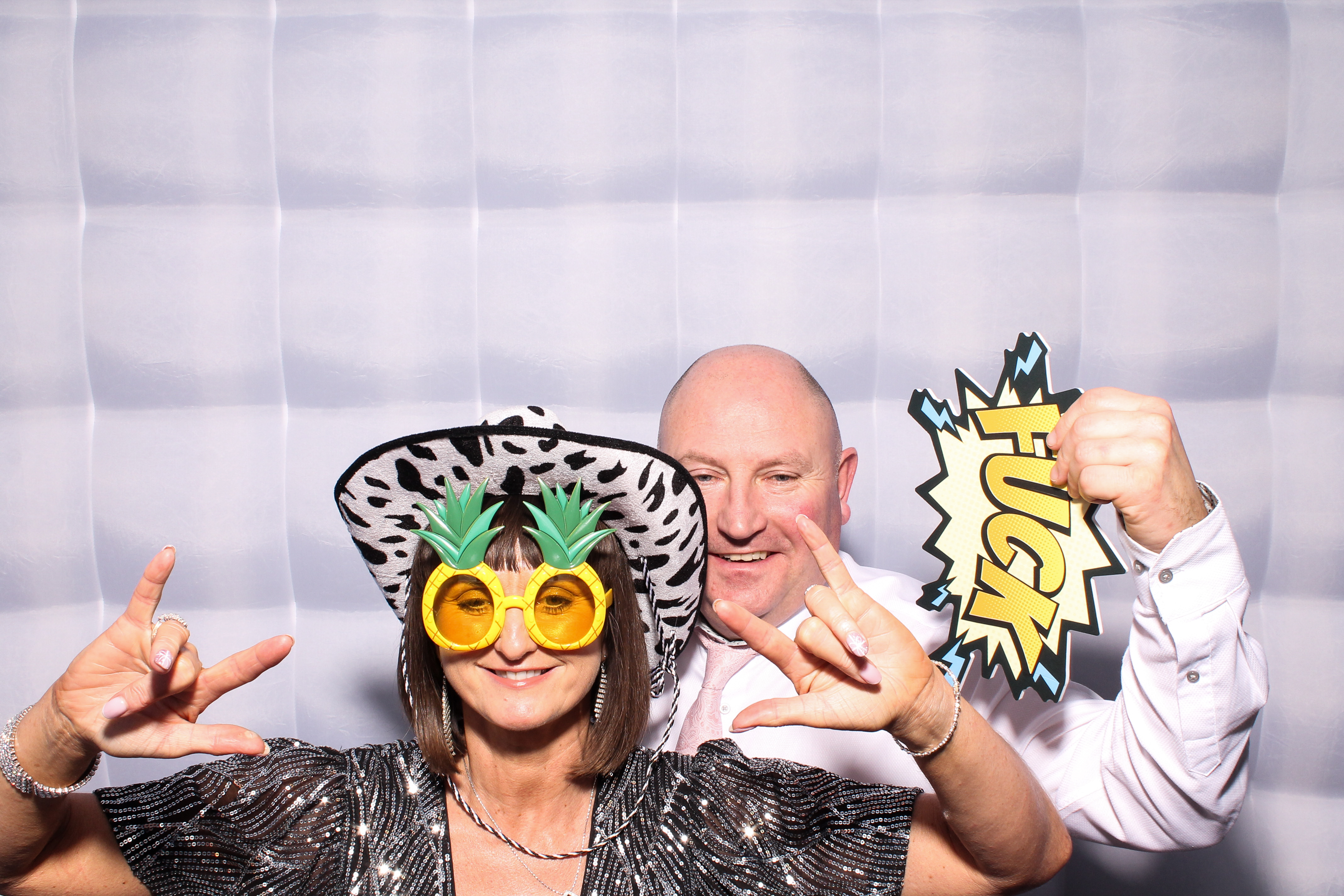 Ellen & Dave | View more photos from the event at gallery.snapmagic.ie/u/SnapMagic/Ellen-Dave