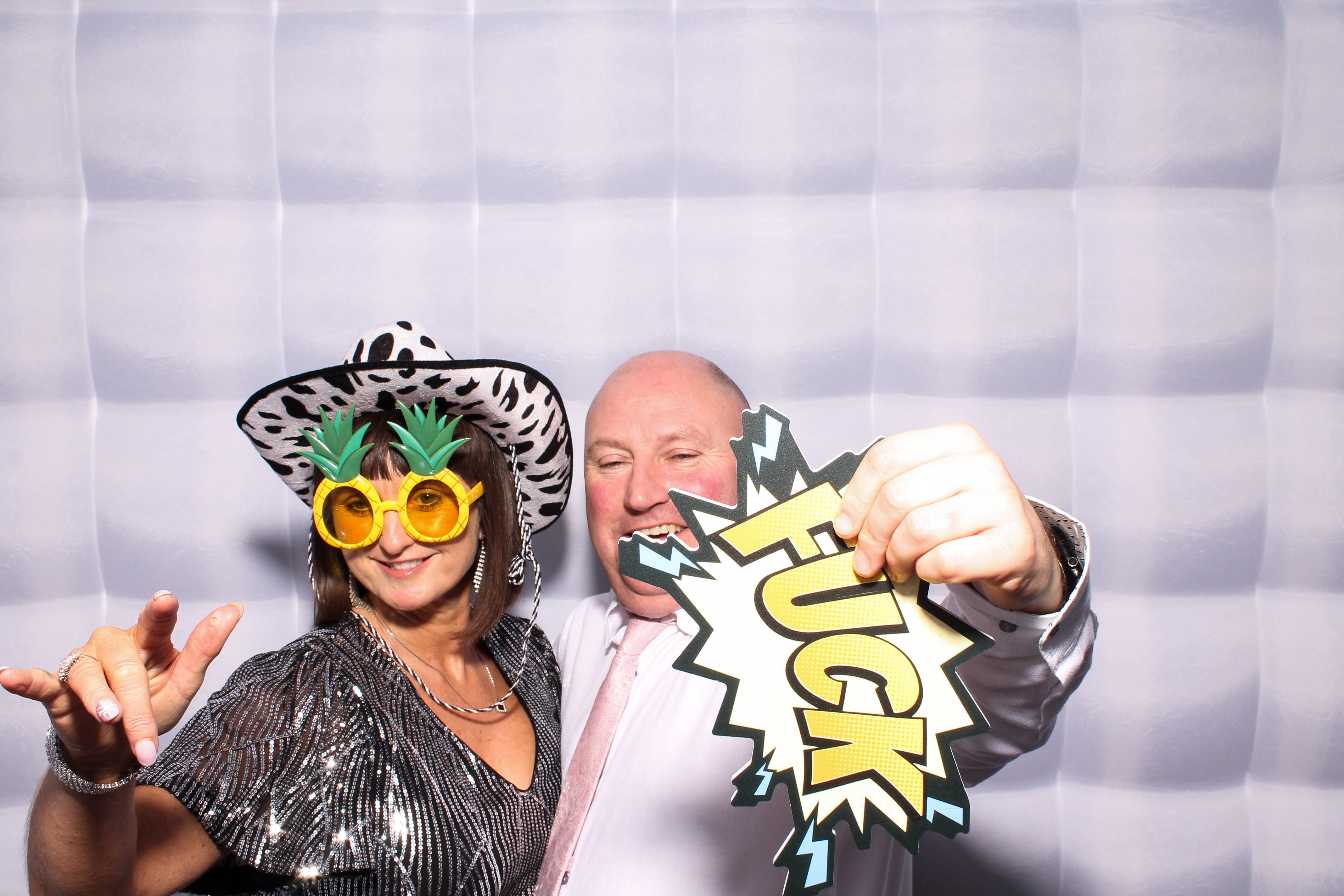 Ellen & Dave | View more photos from the event at gallery.snapmagic.ie/u/SnapMagic/Ellen-Dave