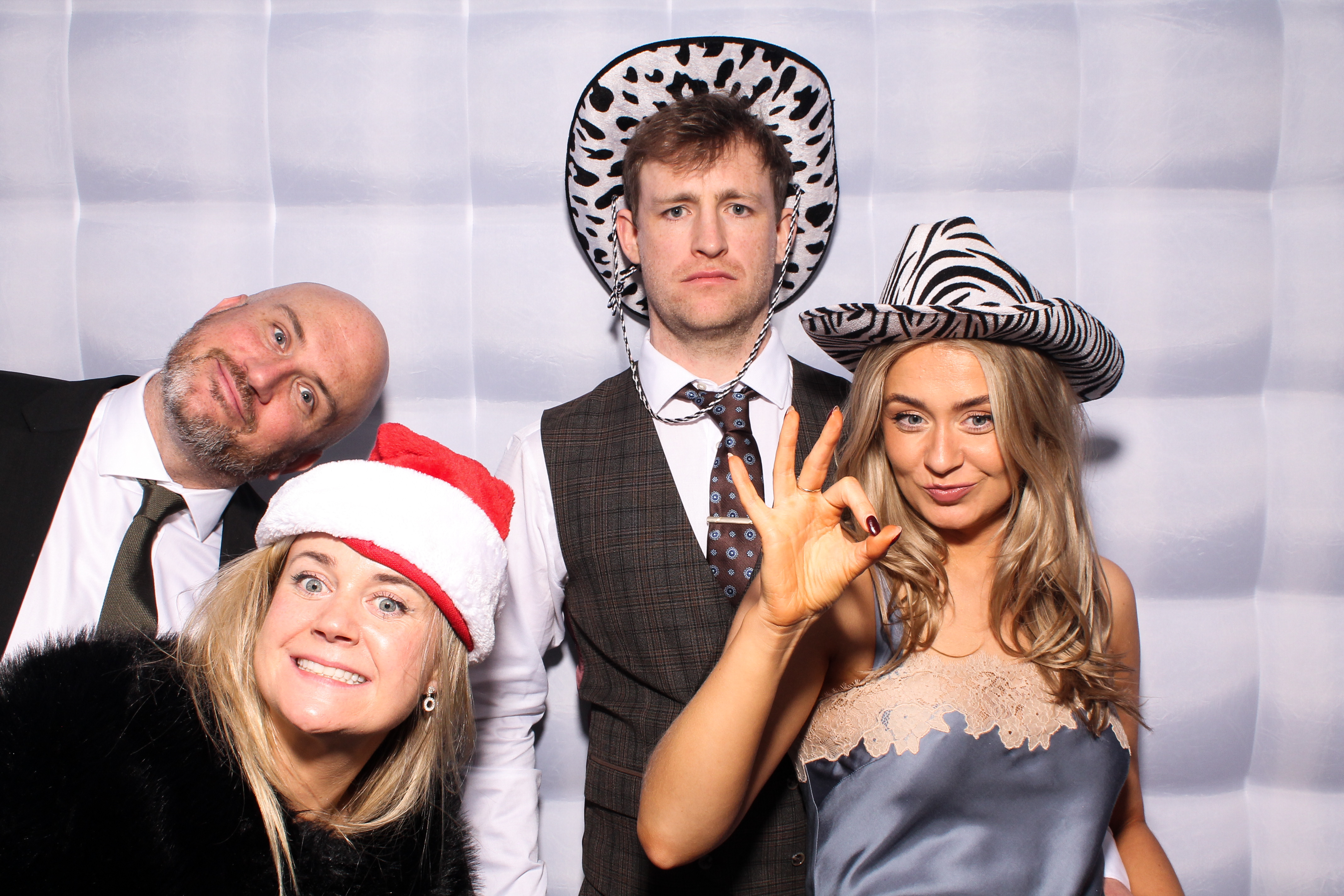 Ellen & Dave | View more photos from the event at gallery.snapmagic.ie/u/SnapMagic/Ellen-Dave