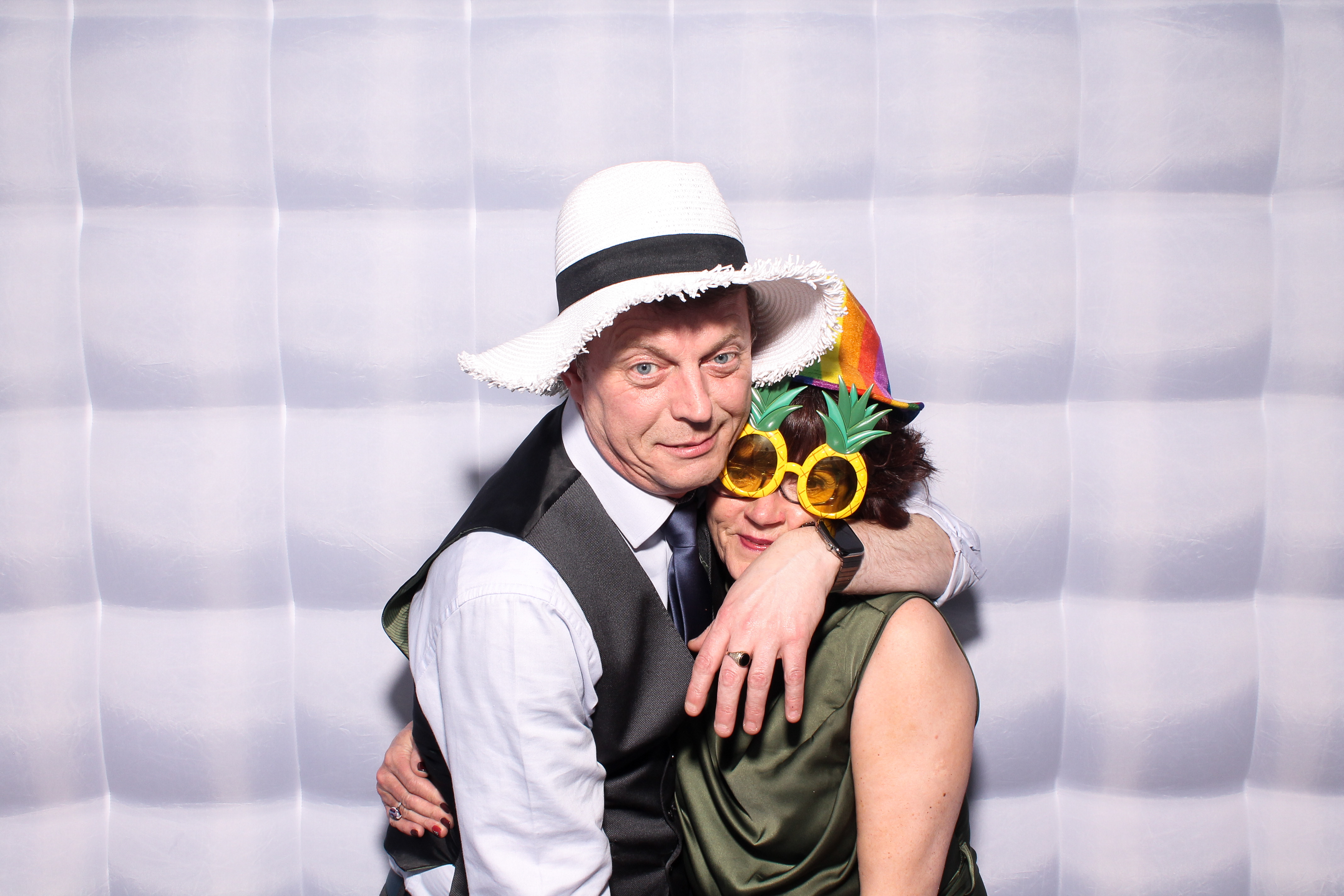 Ellen & Dave | View more photos from the event at gallery.snapmagic.ie/u/SnapMagic/Ellen-Dave