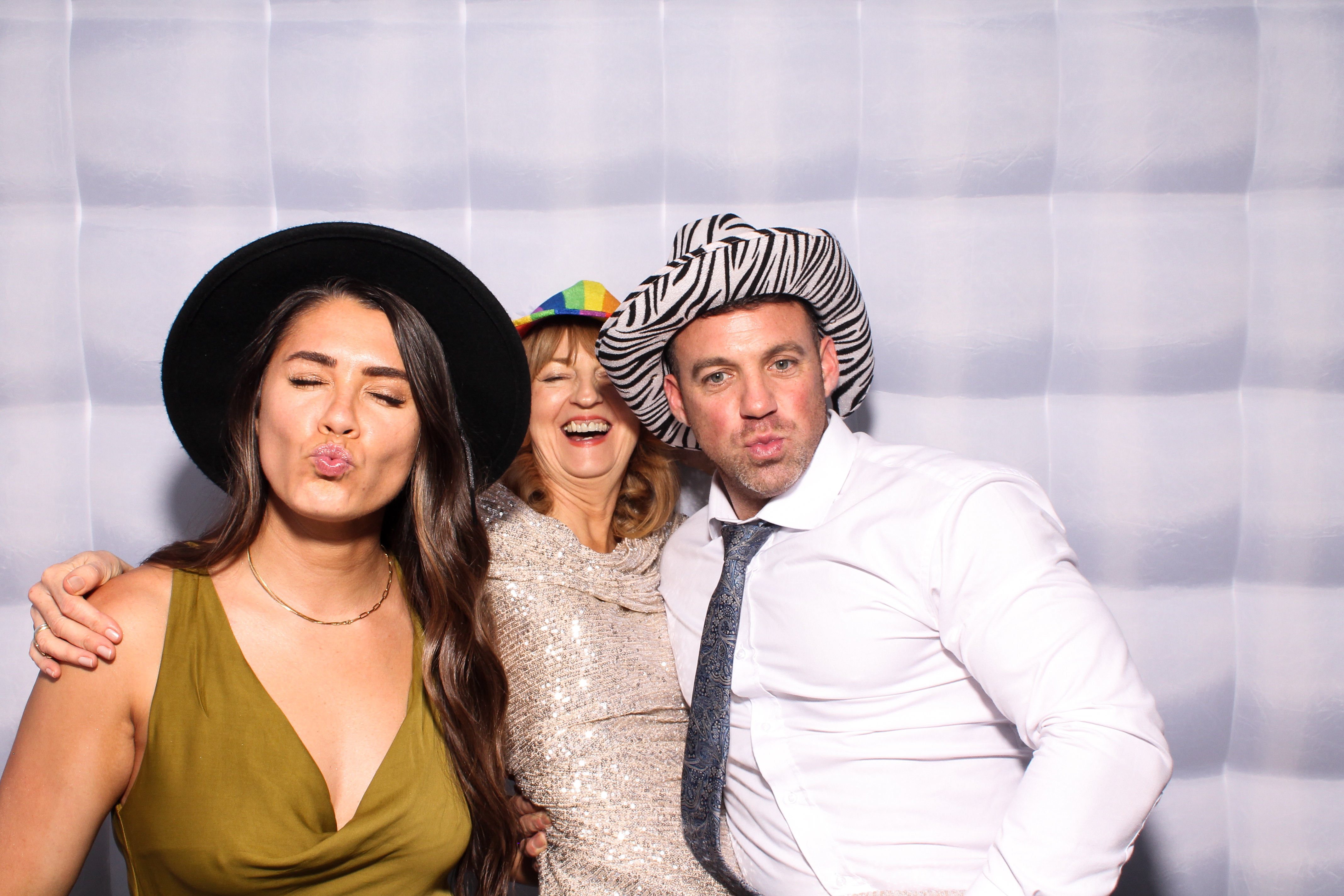 Ellen & Dave | View more photos from the event at gallery.snapmagic.ie/u/SnapMagic/Ellen-Dave