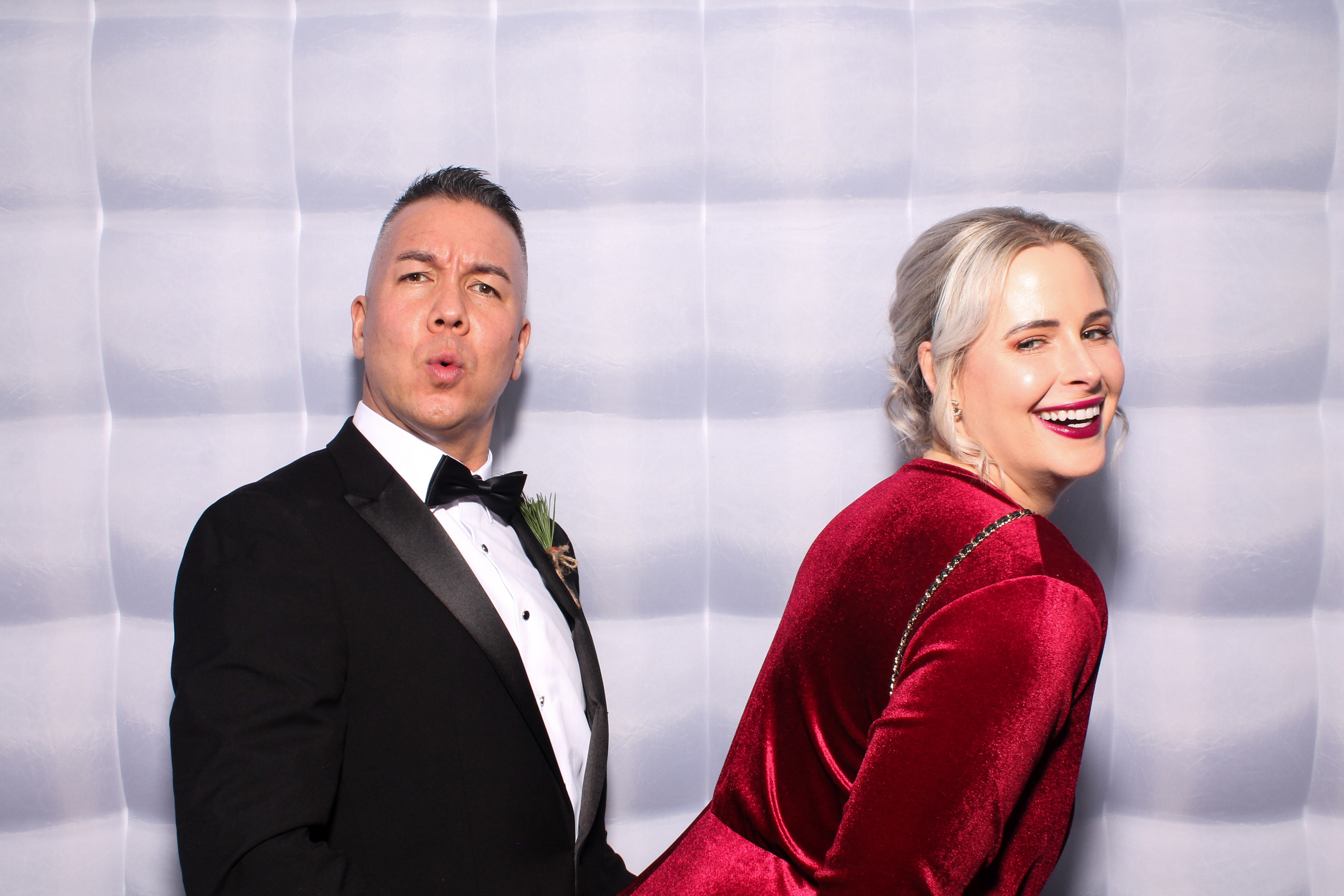 Ellen & Dave | View more photos from the event at gallery.snapmagic.ie/u/SnapMagic/Ellen-Dave