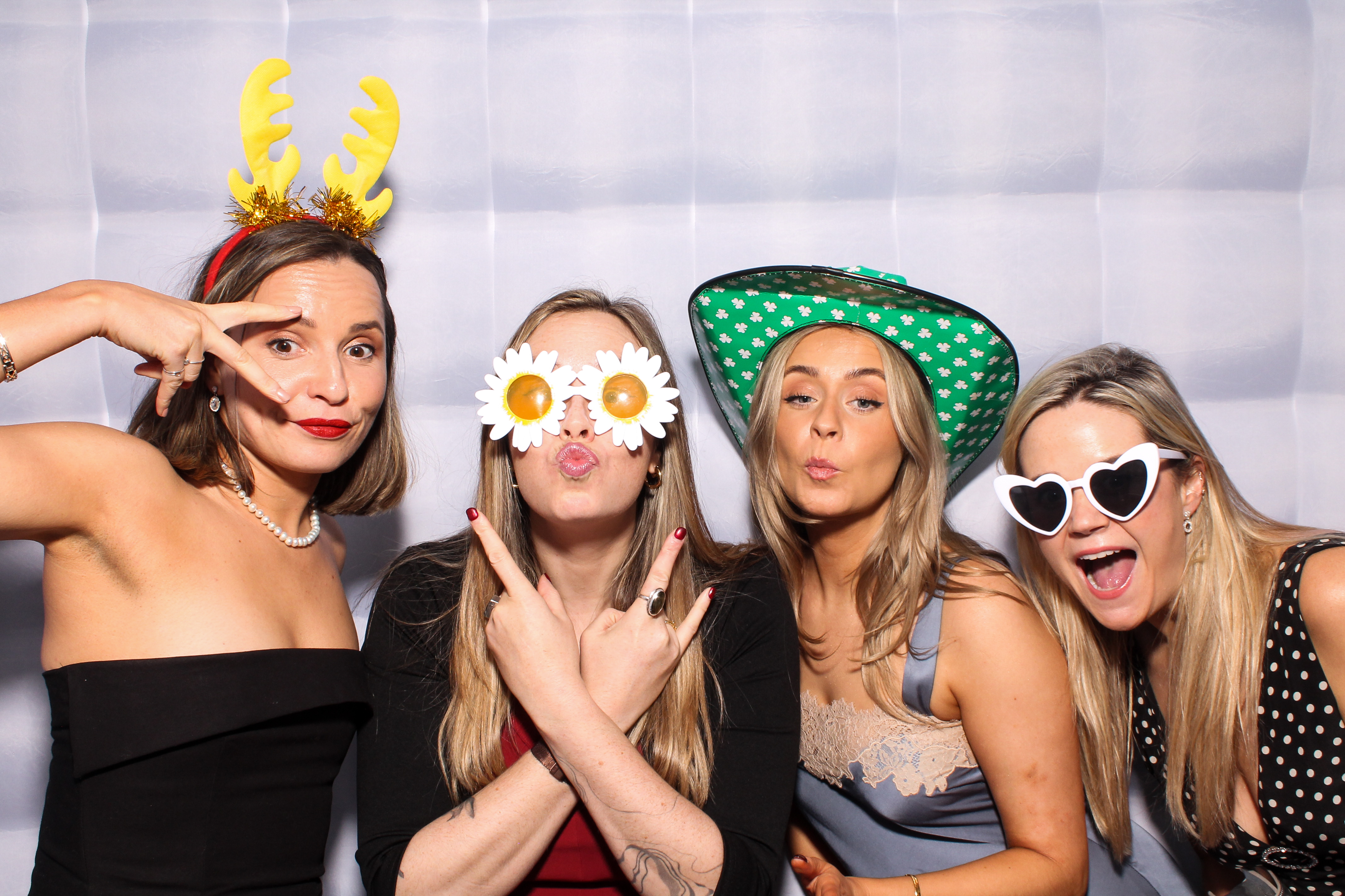 Ellen & Dave | View more photos from the event at gallery.snapmagic.ie/u/SnapMagic/Ellen-Dave