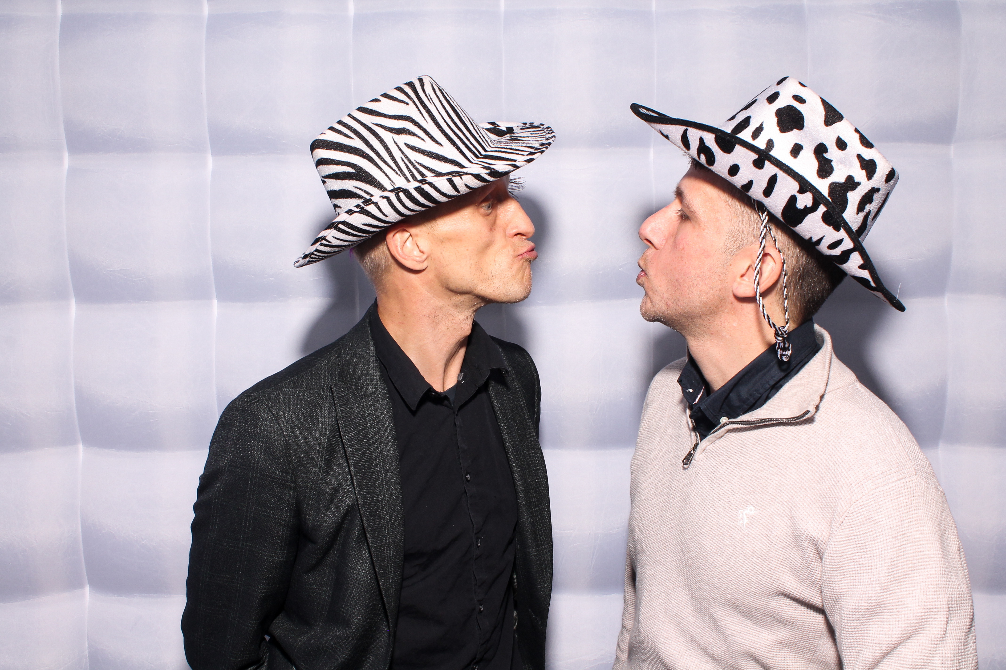 Ellen & Dave | View more photos from the event at gallery.snapmagic.ie/u/SnapMagic/Ellen-Dave