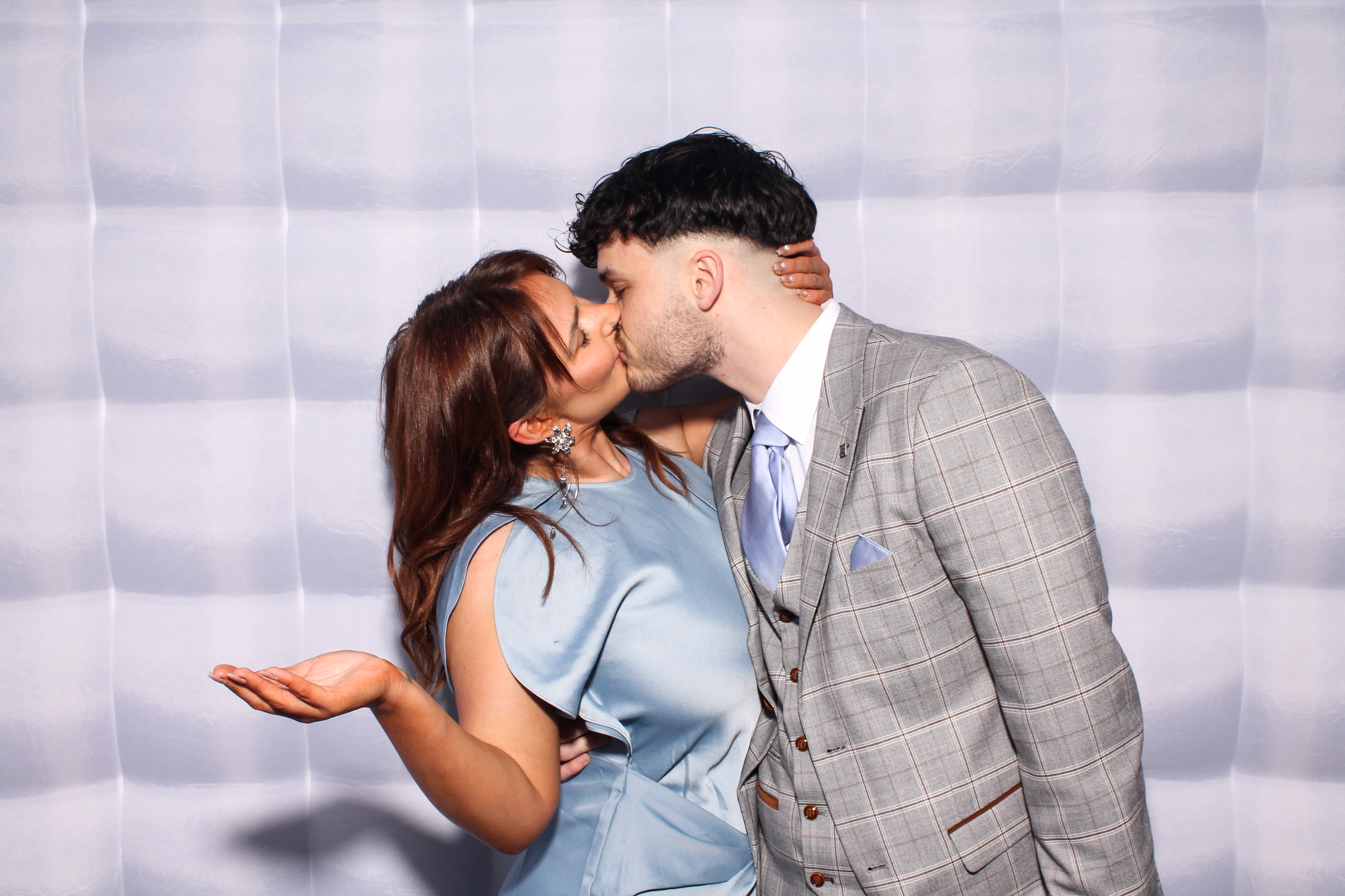 Ellen & Dave | View more photos from the event at gallery.snapmagic.ie/u/SnapMagic/Ellen-Dave