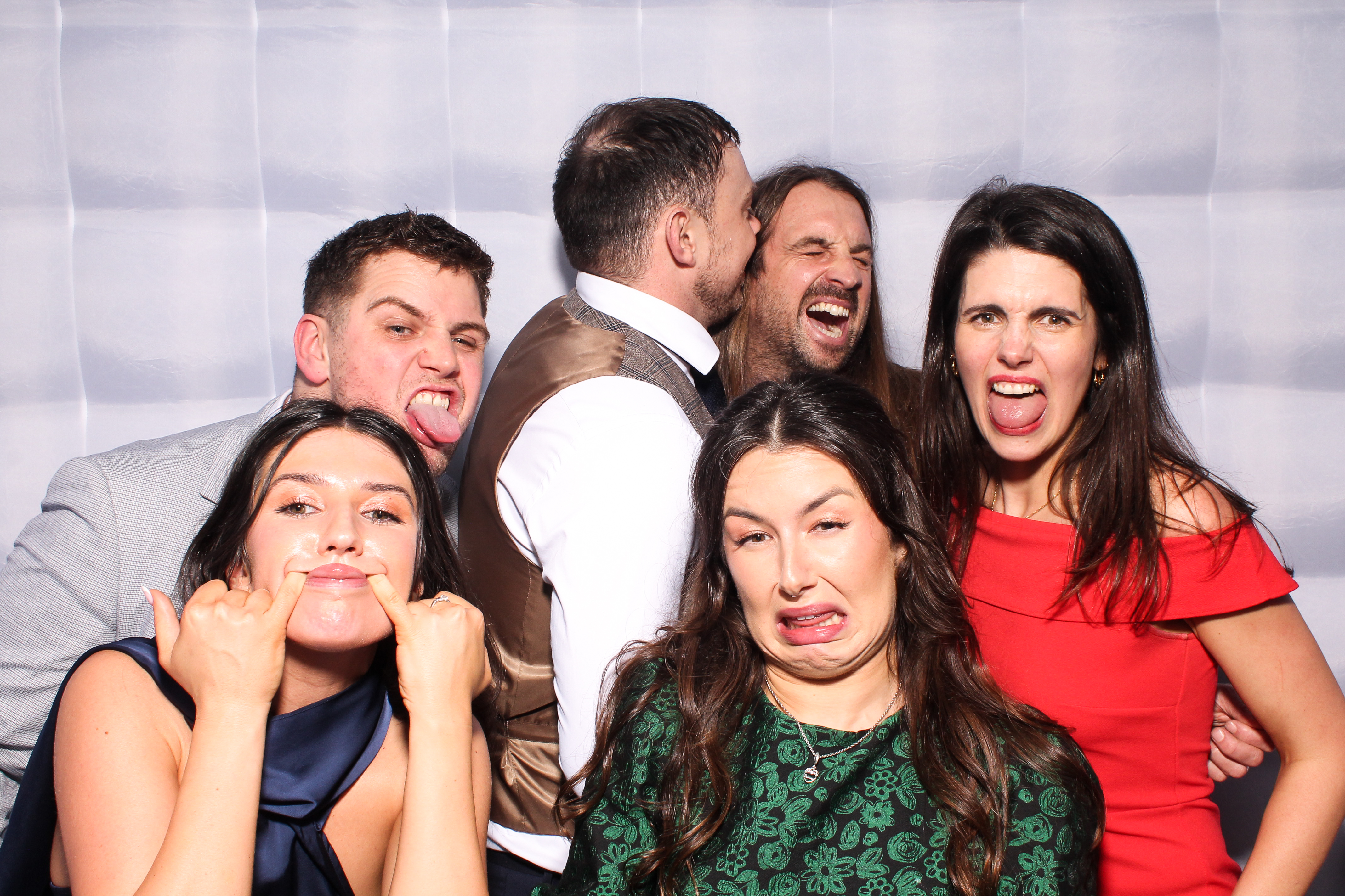 Ellen & Dave | View more photos from the event at gallery.snapmagic.ie/u/SnapMagic/Ellen-Dave