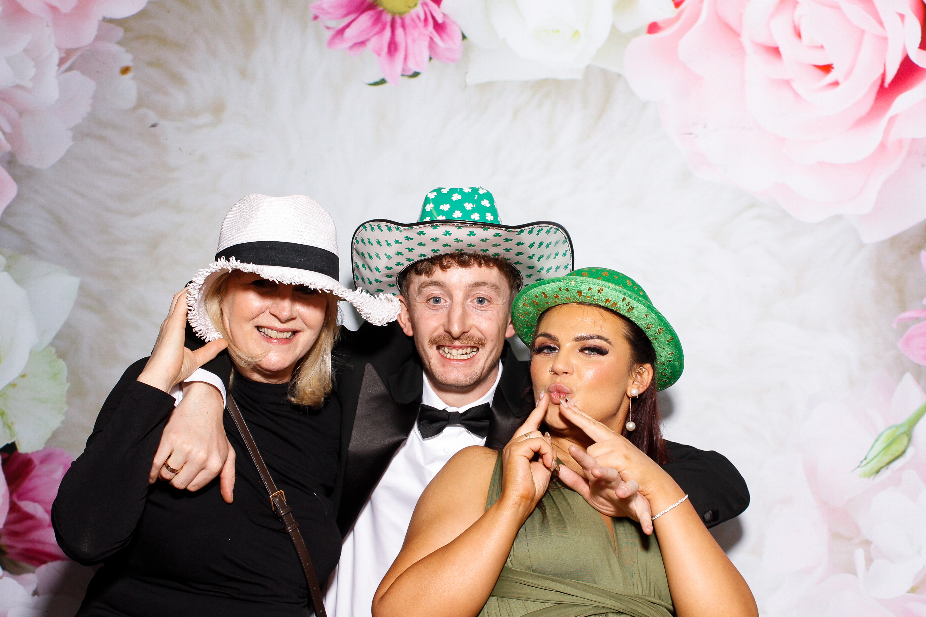 Kathryn & Shane | View more photos from the event at gallery.snapmagic.ie/u/SnapMagic/Kathryn-Shane