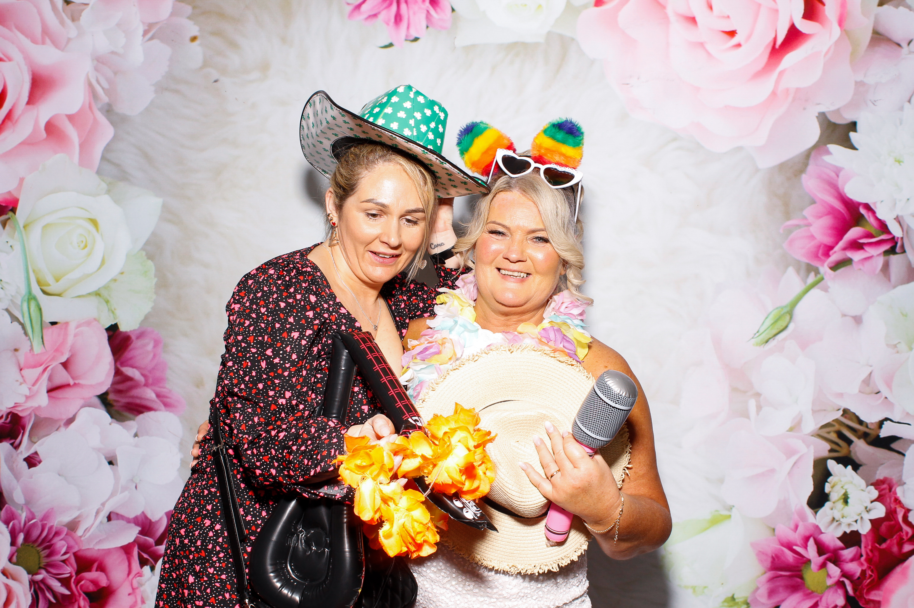 Kathryn & Shane | View more photos from the event at gallery.snapmagic.ie/u/SnapMagic/Kathryn-Shane