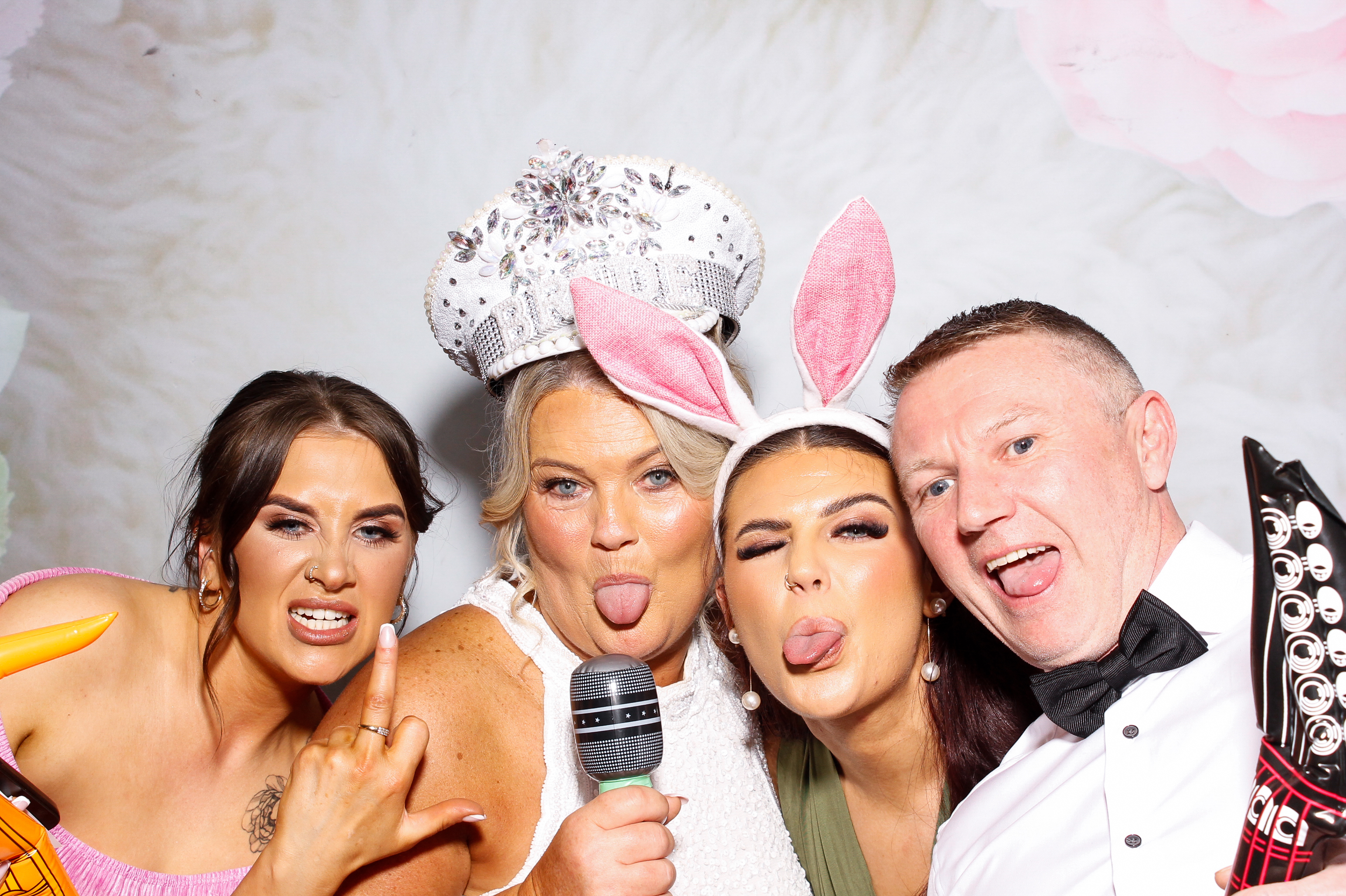 Kathryn & Shane | View more photos from the event at gallery.snapmagic.ie/u/SnapMagic/Kathryn-Shane