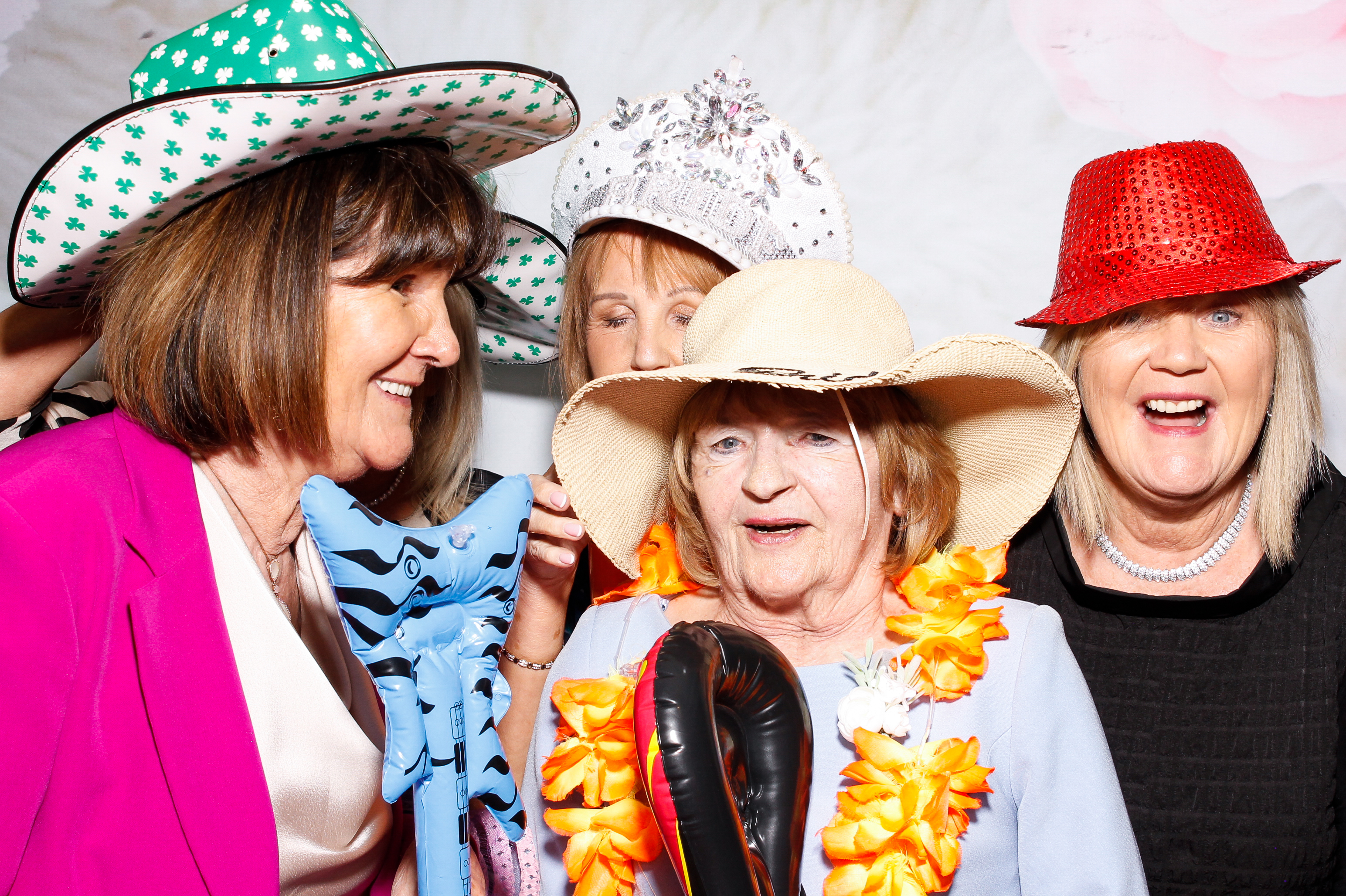 Kathryn & Shane | View more photos from the event at gallery.snapmagic.ie/u/SnapMagic/Kathryn-Shane