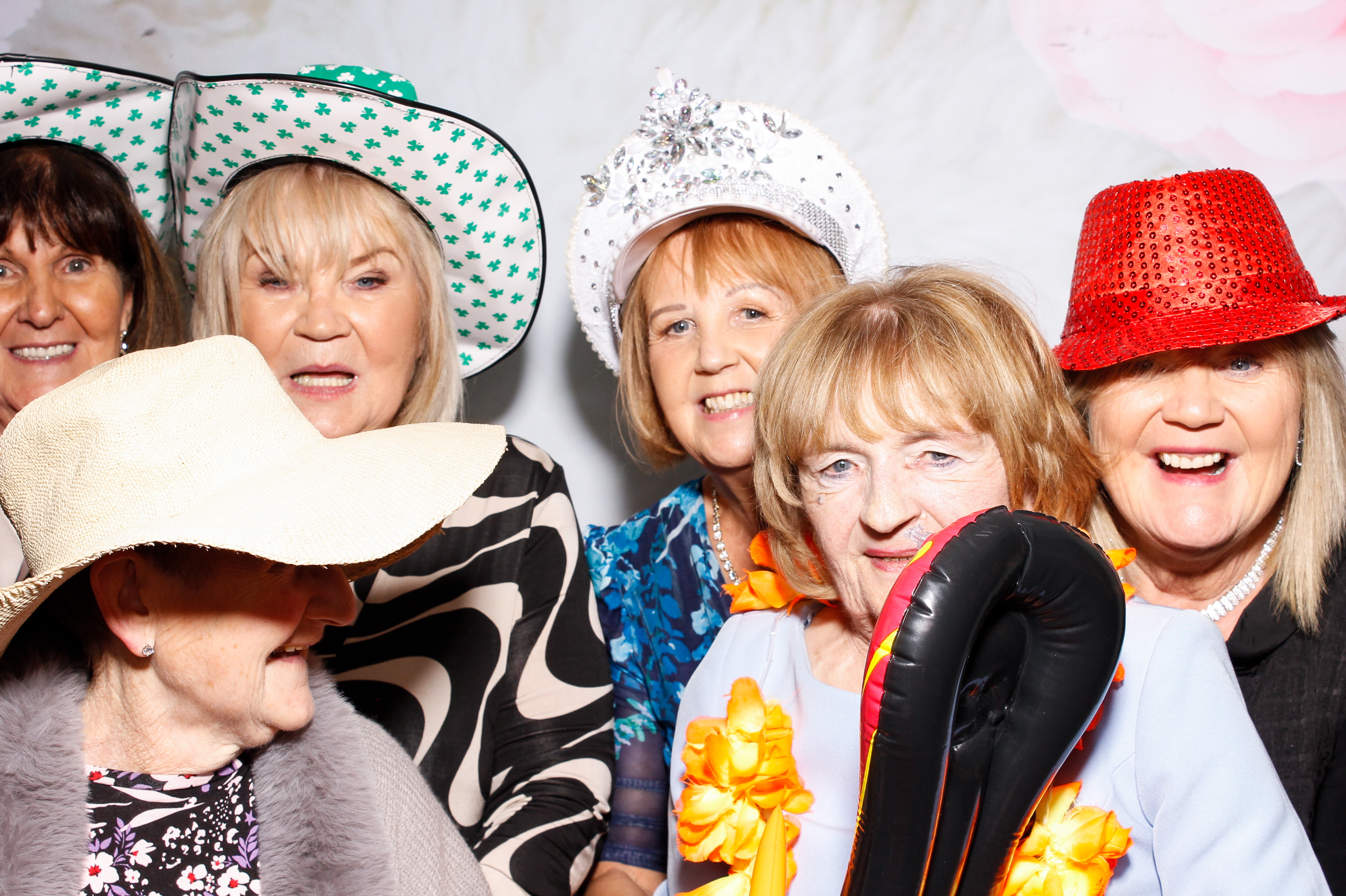 Kathryn & Shane | View more photos from the event at gallery.snapmagic.ie/u/SnapMagic/Kathryn-Shane