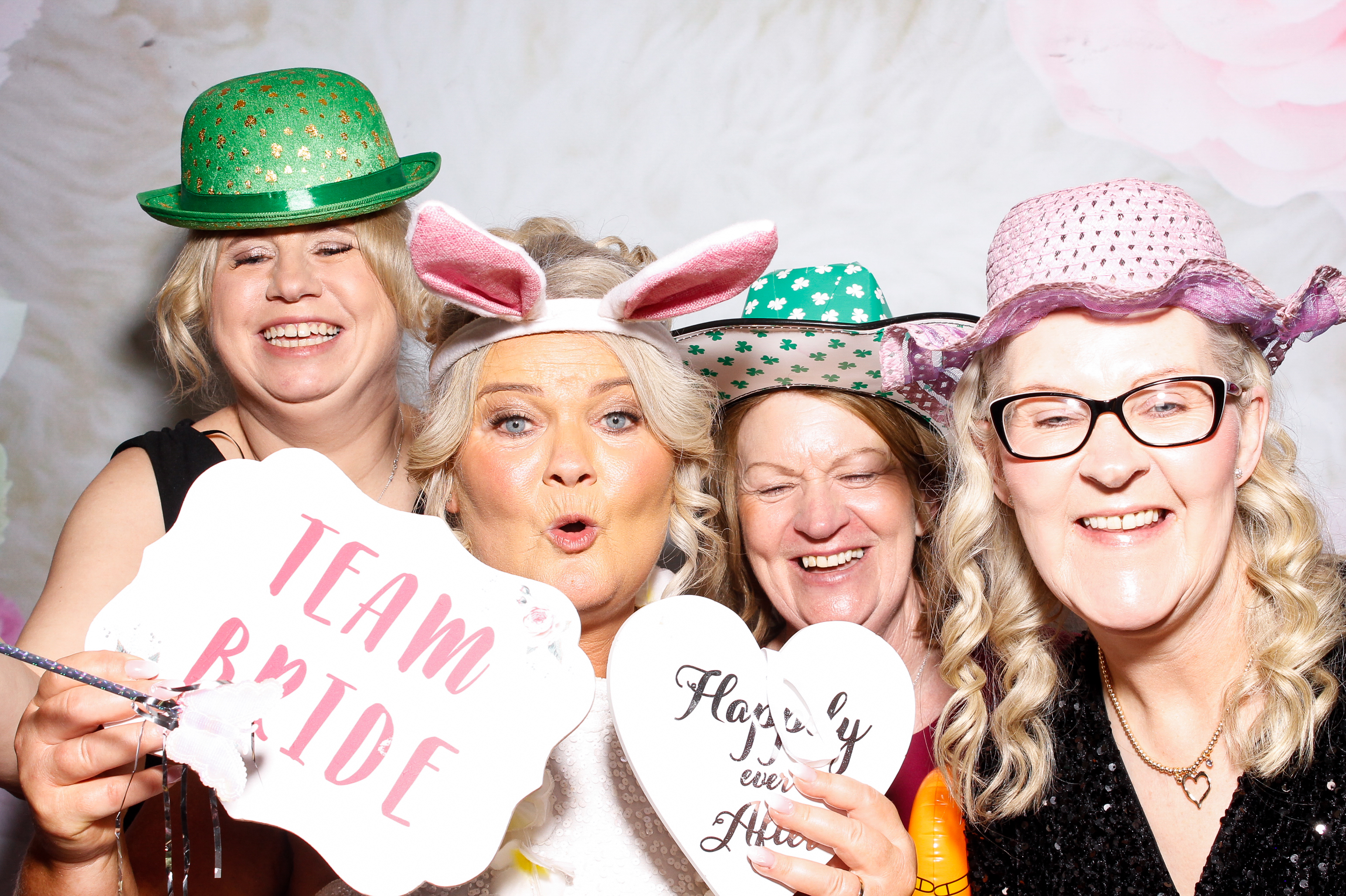 Kathryn & Shane | View more photos from the event at gallery.snapmagic.ie/u/SnapMagic/Kathryn-Shane