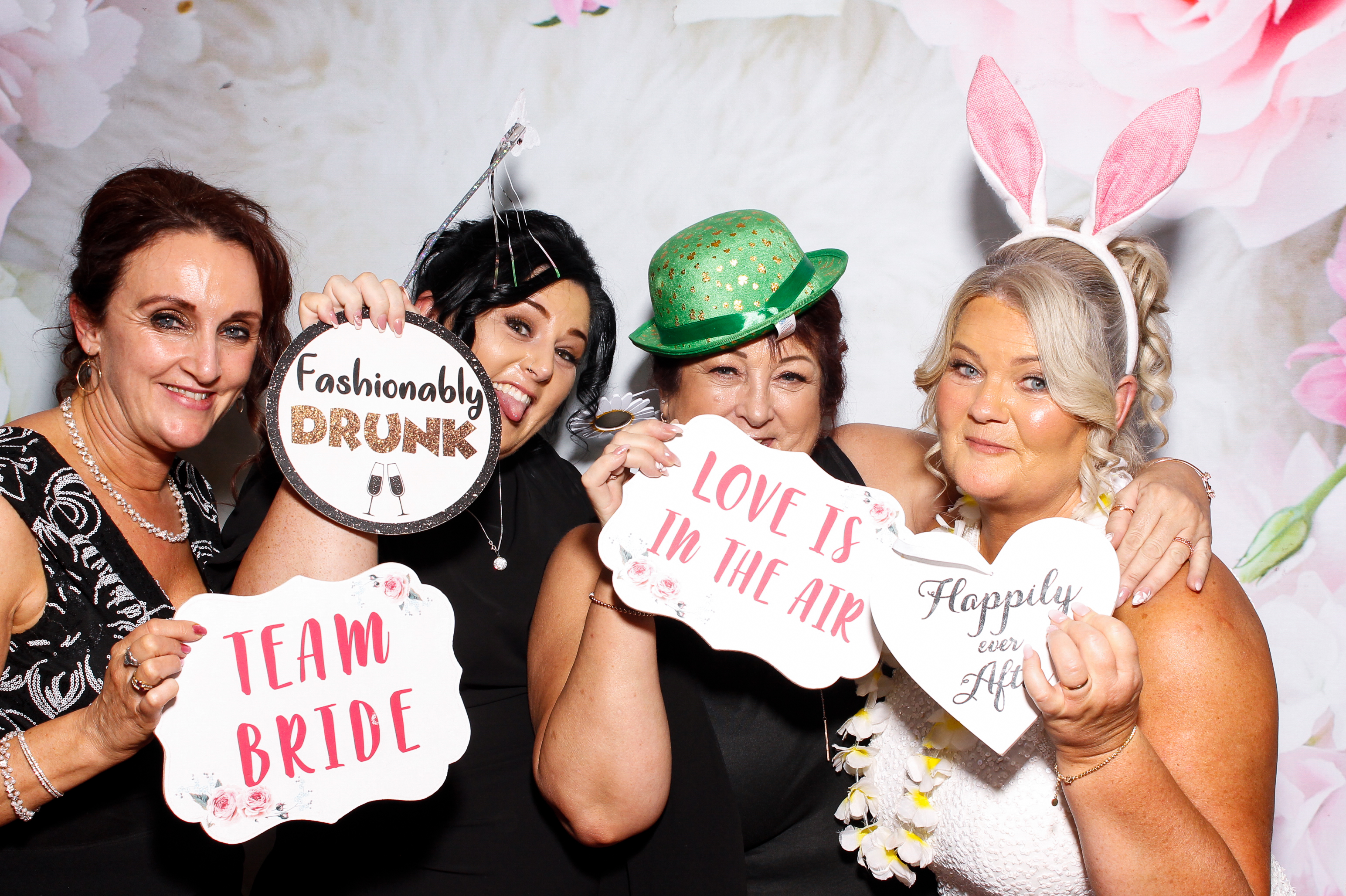 Kathryn & Shane | View more photos from the event at gallery.snapmagic.ie/u/SnapMagic/Kathryn-Shane