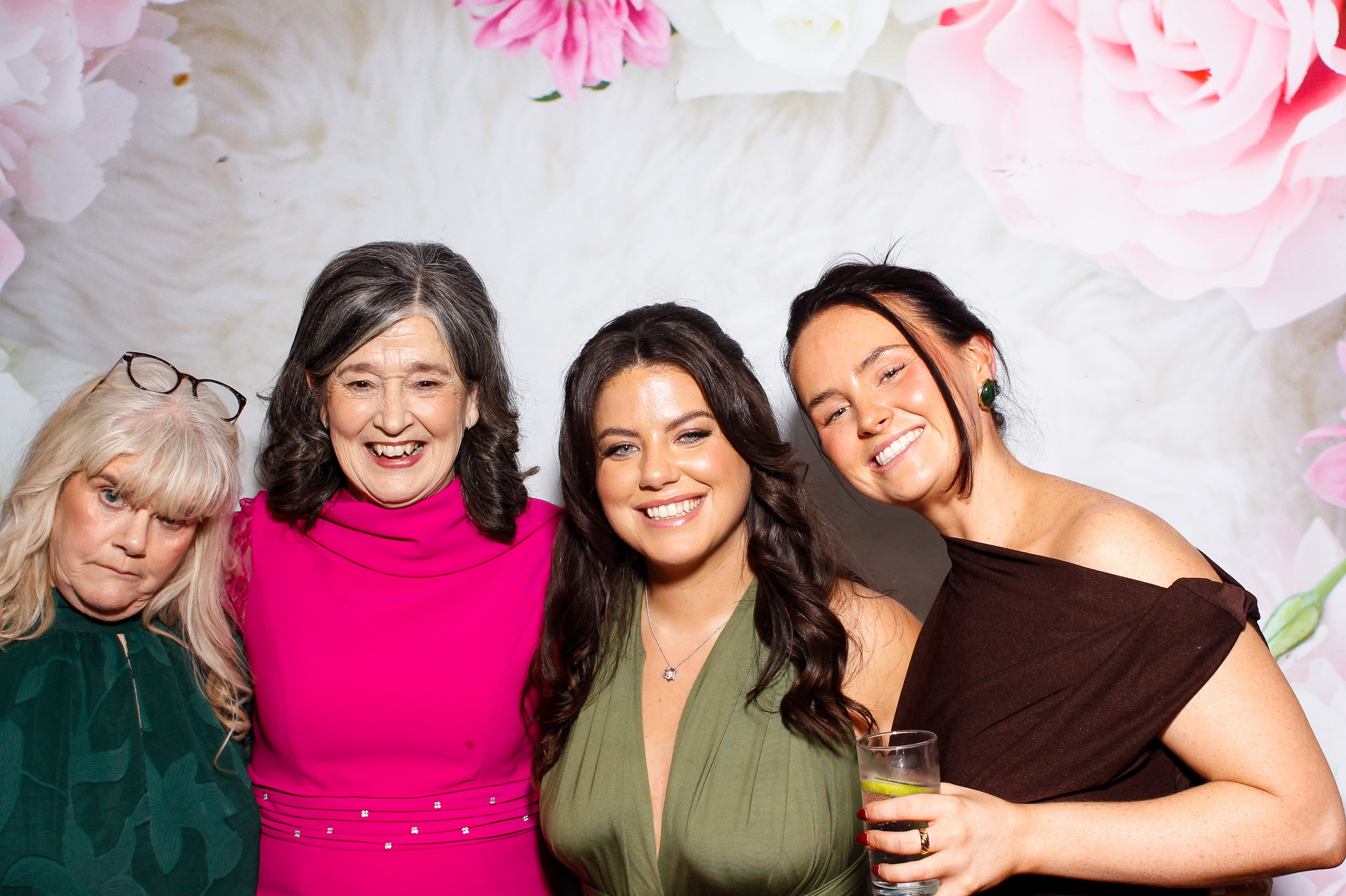 Kathryn & Shane | View more photos from the event at gallery.snapmagic.ie/u/SnapMagic/Kathryn-Shane