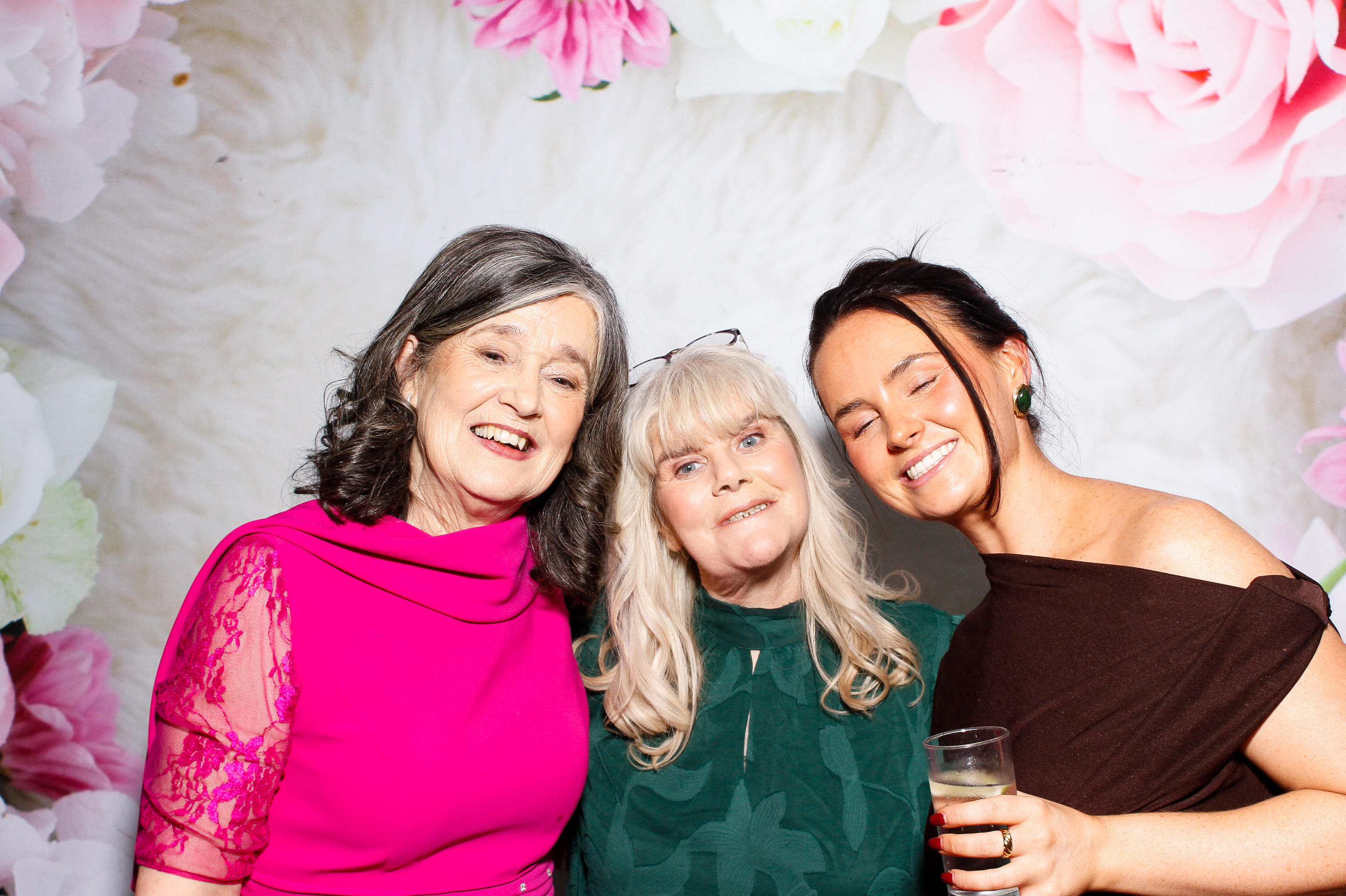 Kathryn & Shane | View more photos from the event at gallery.snapmagic.ie/u/SnapMagic/Kathryn-Shane