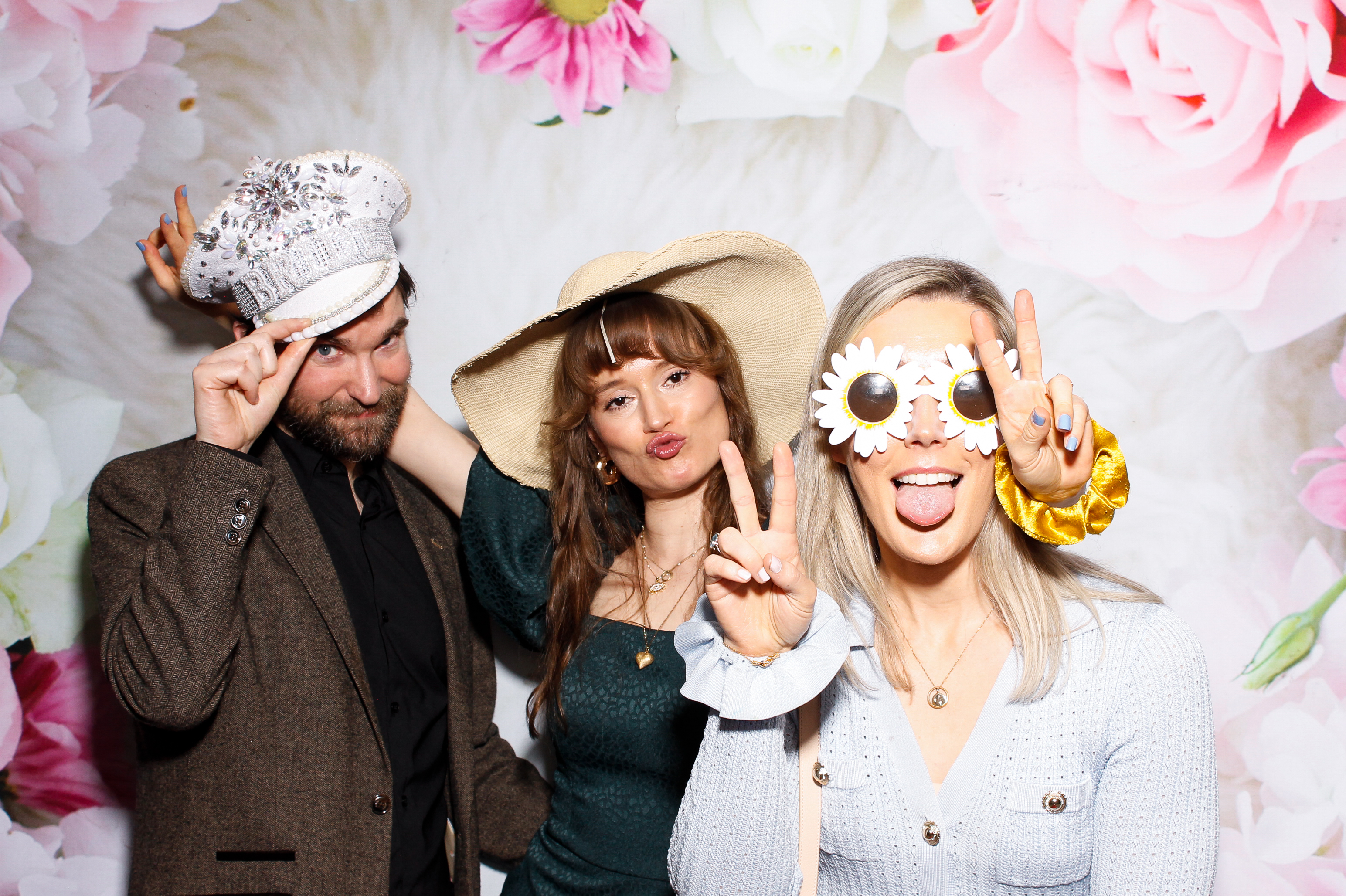 Kathryn & Shane | View more photos from the event at gallery.snapmagic.ie/u/SnapMagic/Kathryn-Shane