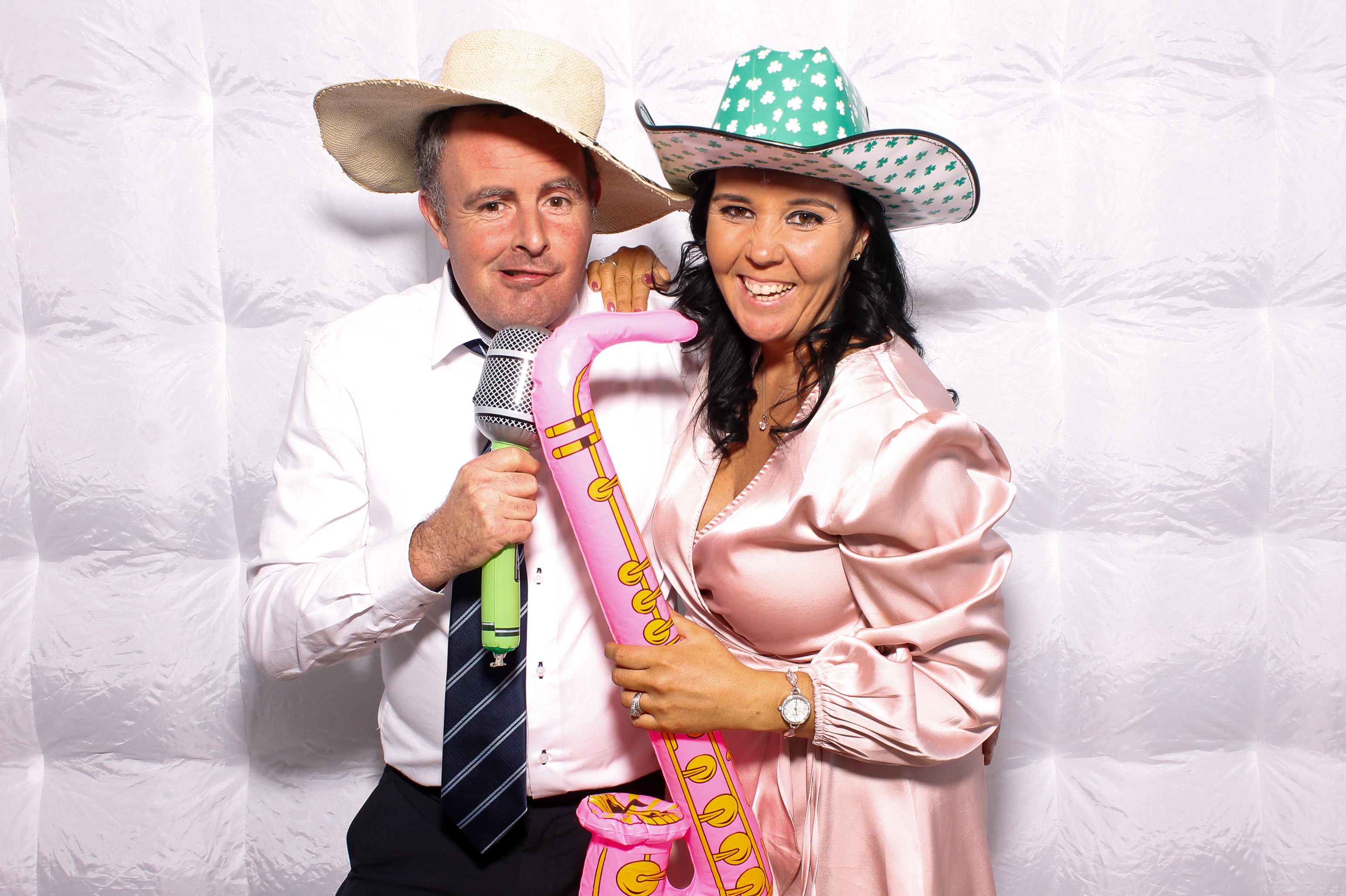 Linda & James | View more photos from the event at gallery.snapmagic.ie/u/SnapMagic/Linda-James