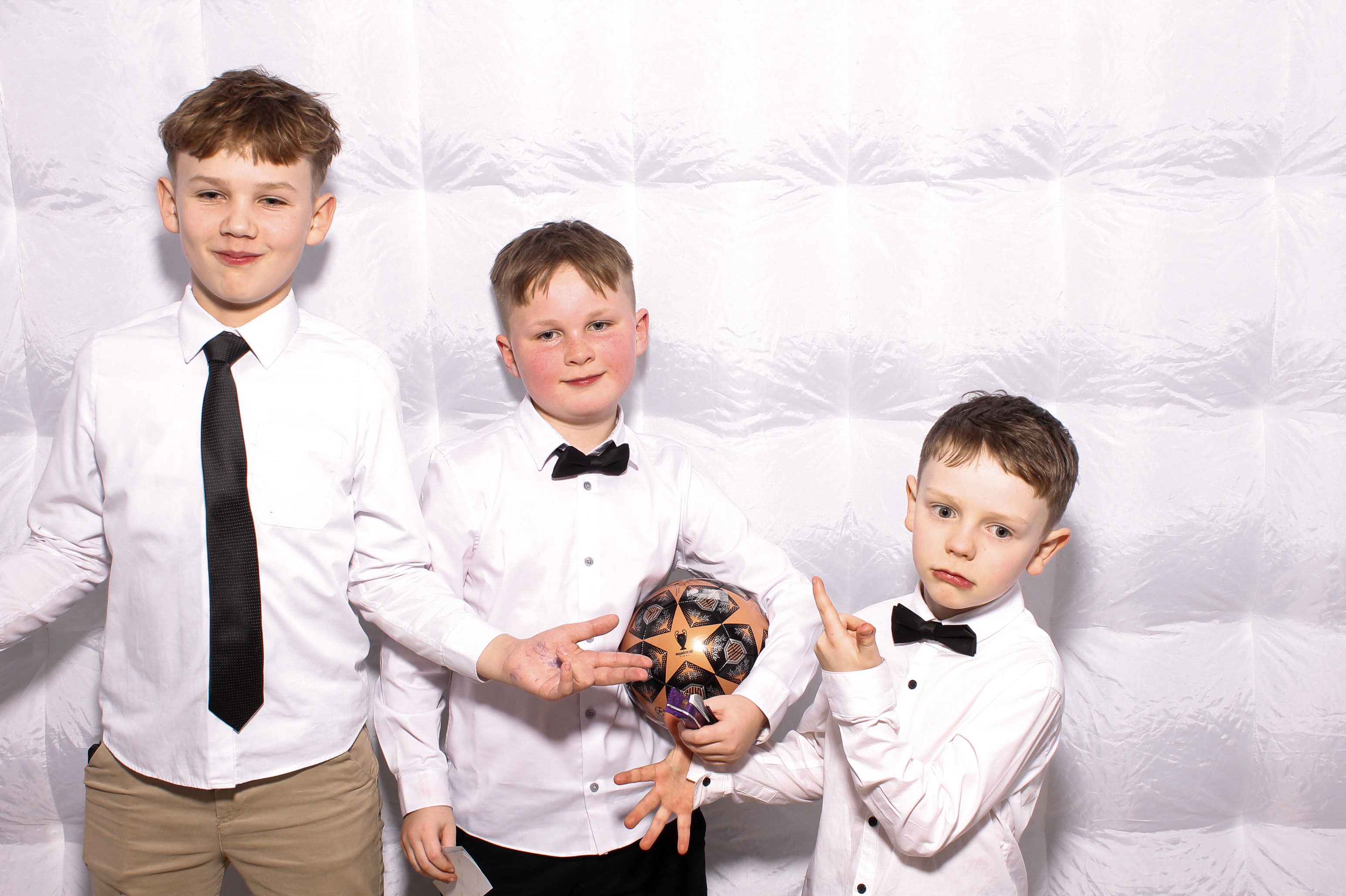 Linda & James | View more photos from the event at gallery.snapmagic.ie/u/SnapMagic/Linda-James