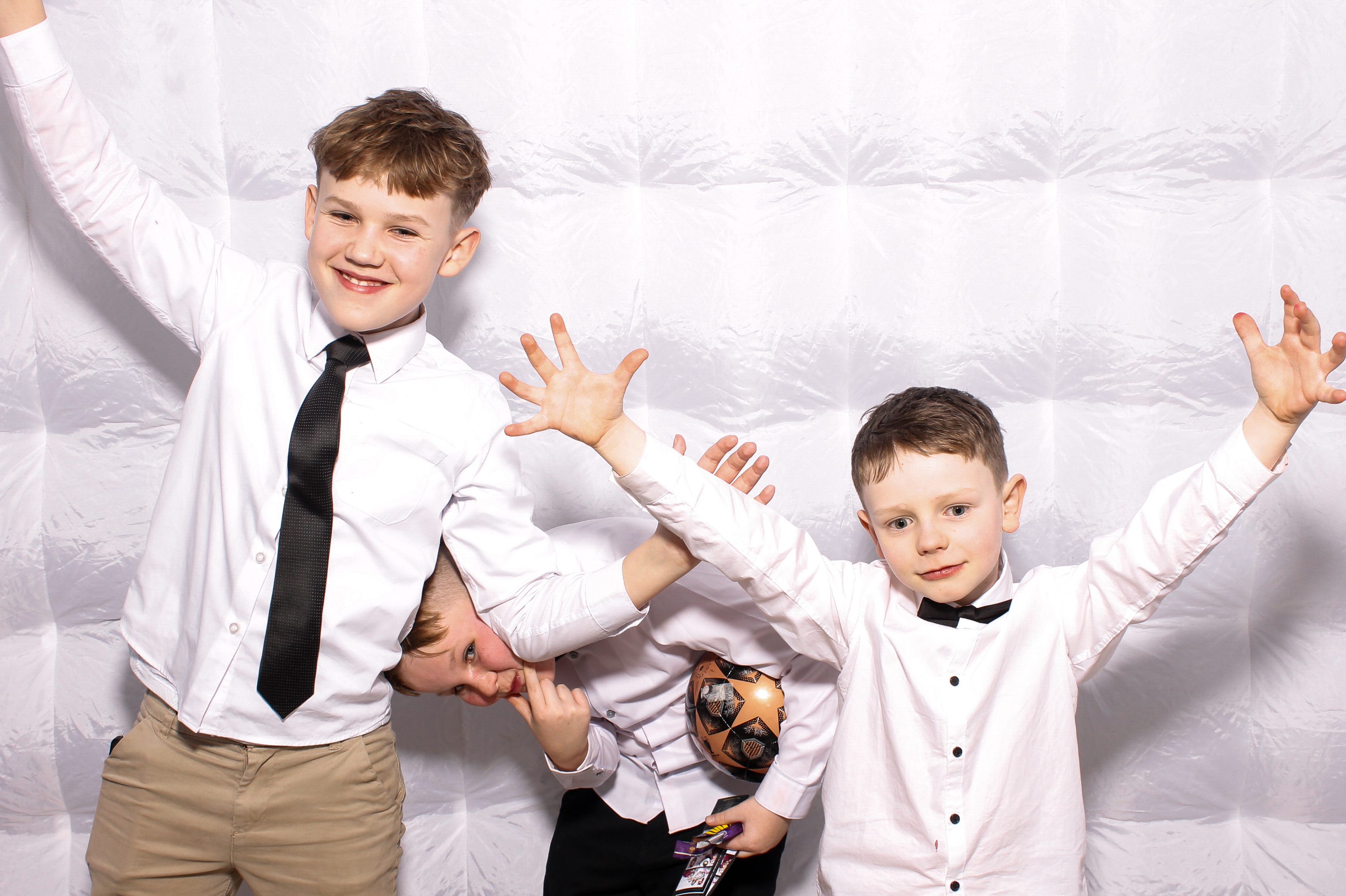 Linda & James | View more photos from the event at gallery.snapmagic.ie/u/SnapMagic/Linda-James