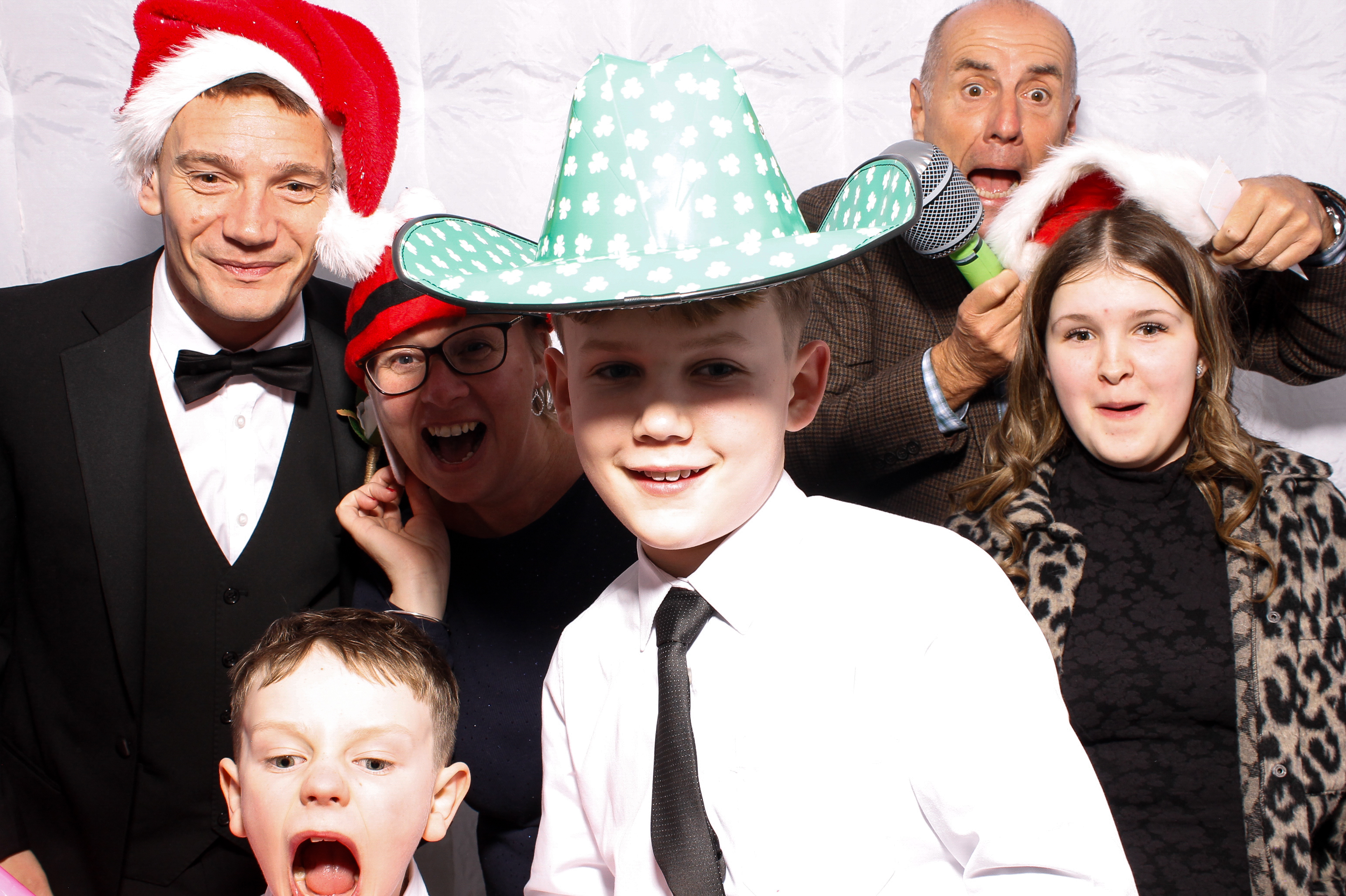 Linda & James | View more photos from the event at gallery.snapmagic.ie/u/SnapMagic/Linda-James