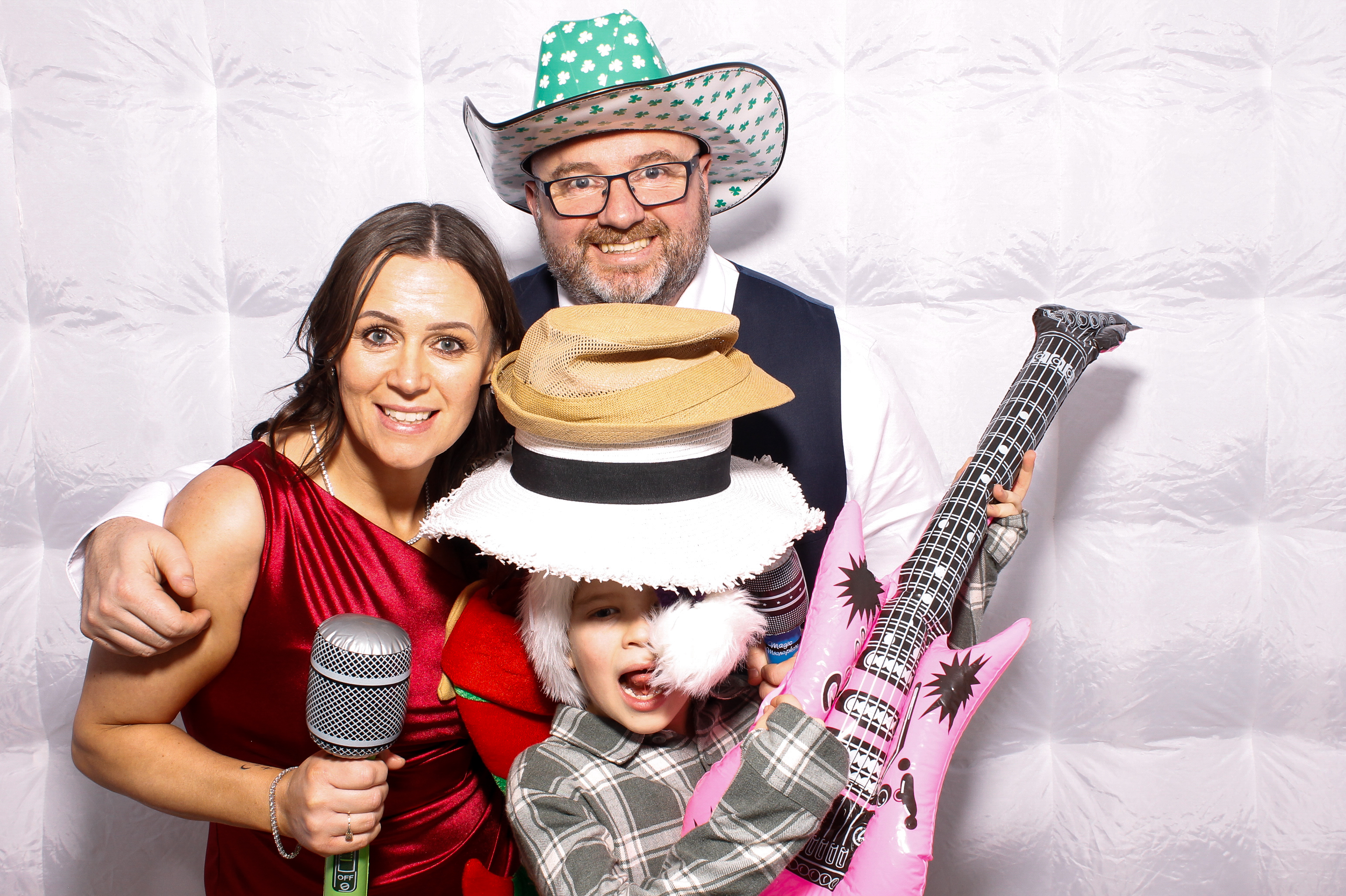 Linda & James | View more photos from the event at gallery.snapmagic.ie/u/SnapMagic/Linda-James