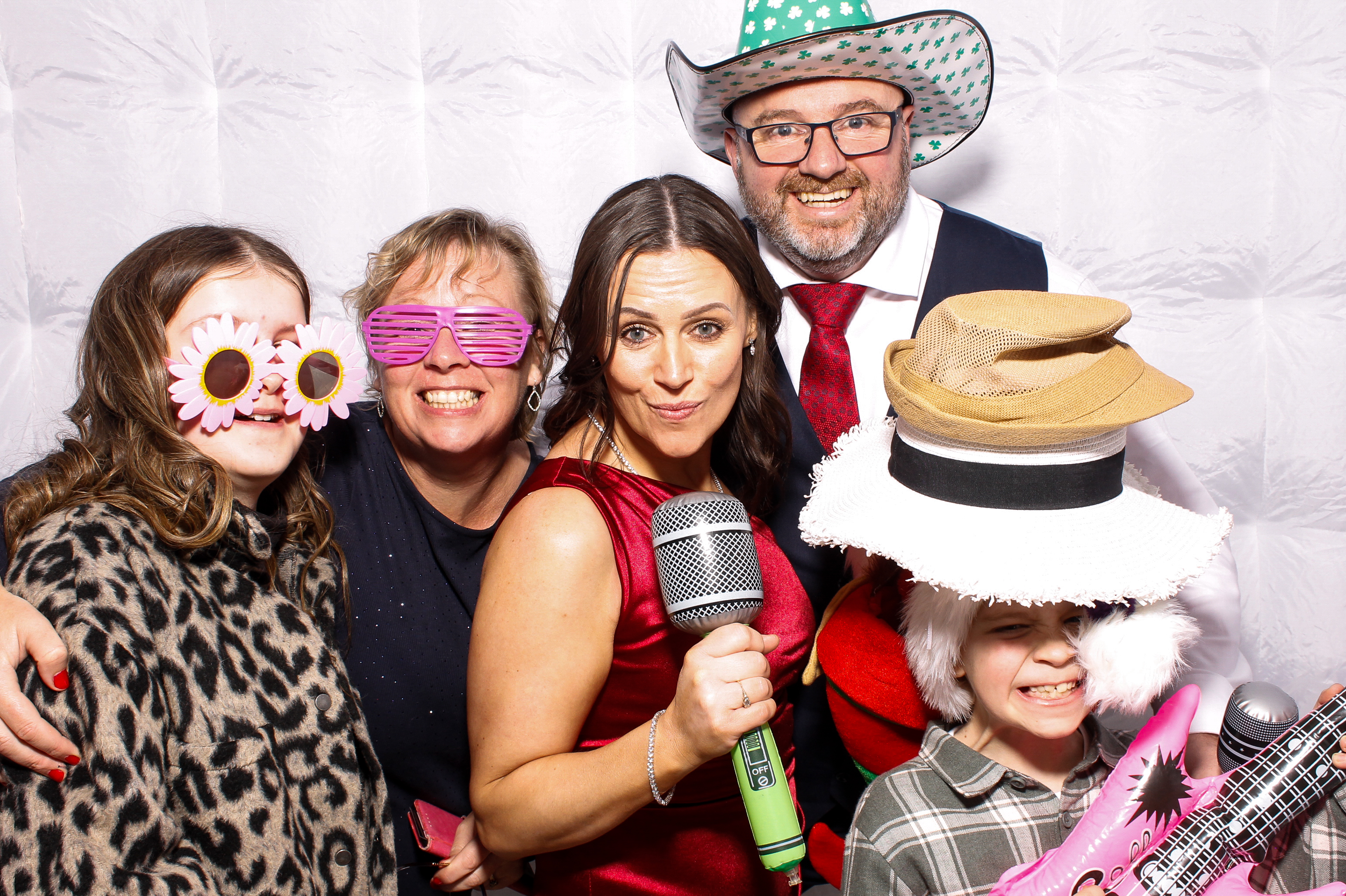 Linda & James | View more photos from the event at gallery.snapmagic.ie/u/SnapMagic/Linda-James