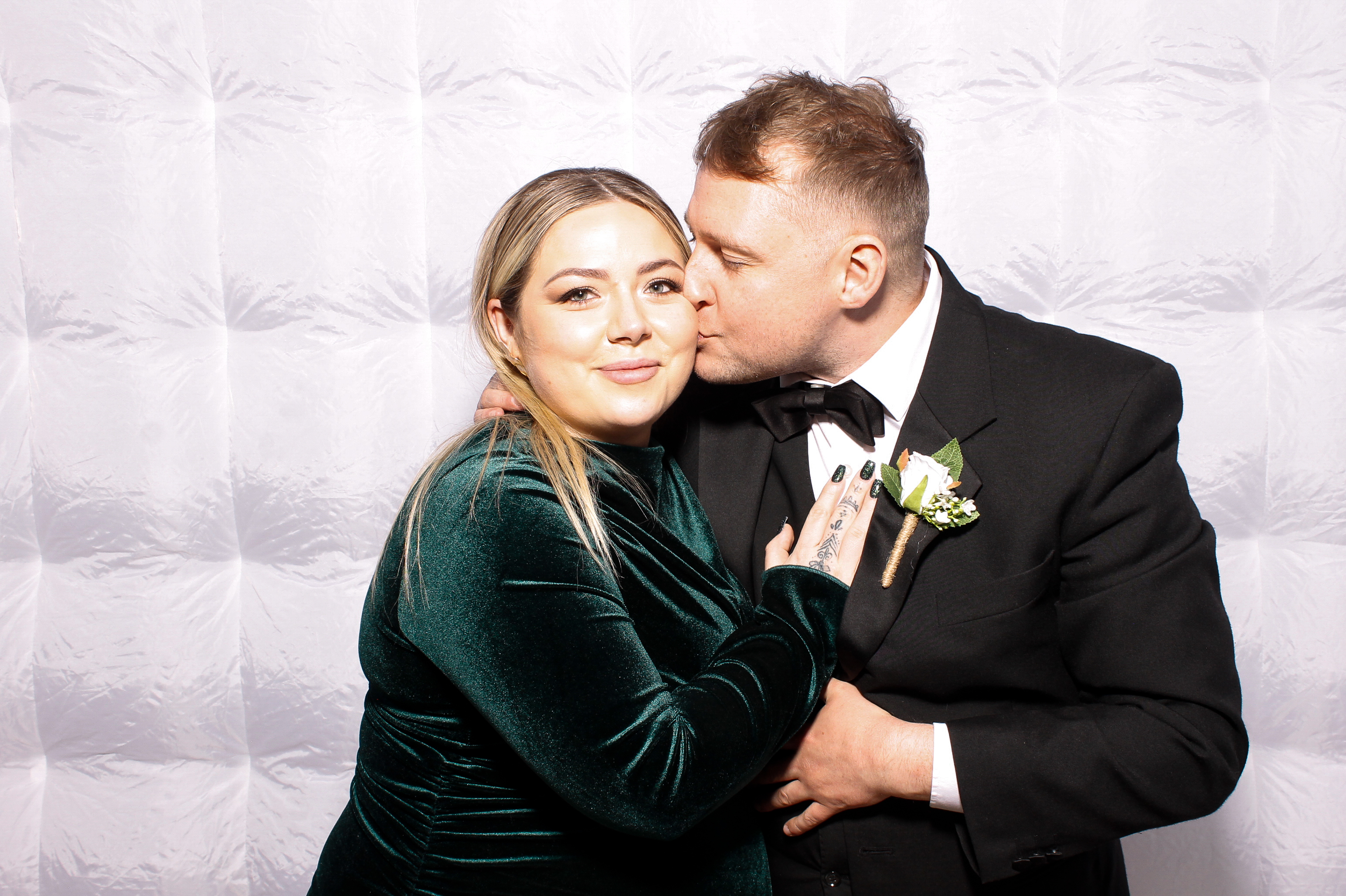 Linda & James | View more photos from the event at gallery.snapmagic.ie/u/SnapMagic/Linda-James