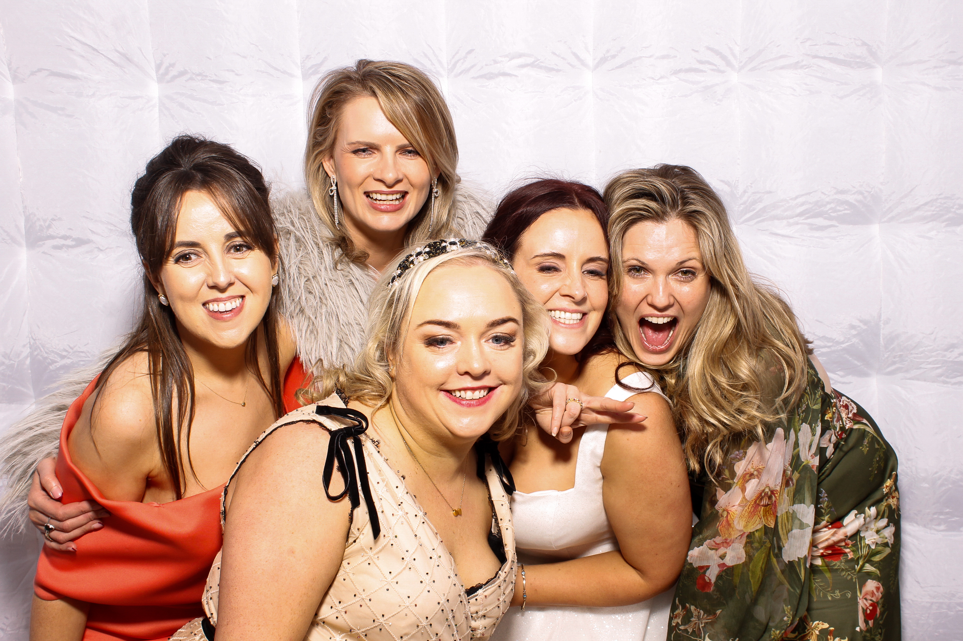 Linda & James | View more photos from the event at gallery.snapmagic.ie/u/SnapMagic/Linda-James