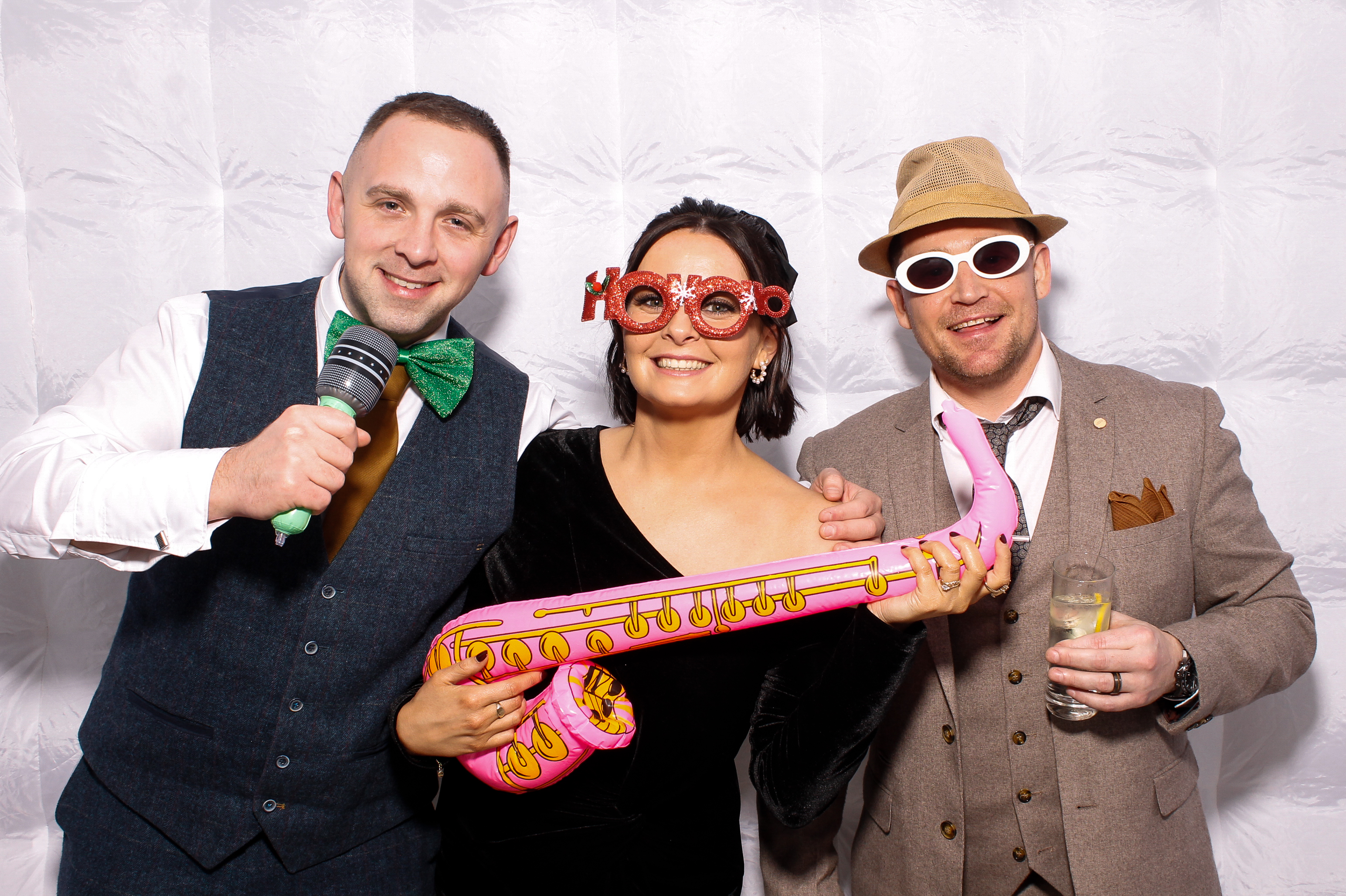 Linda & James | View more photos from the event at gallery.snapmagic.ie/u/SnapMagic/Linda-James