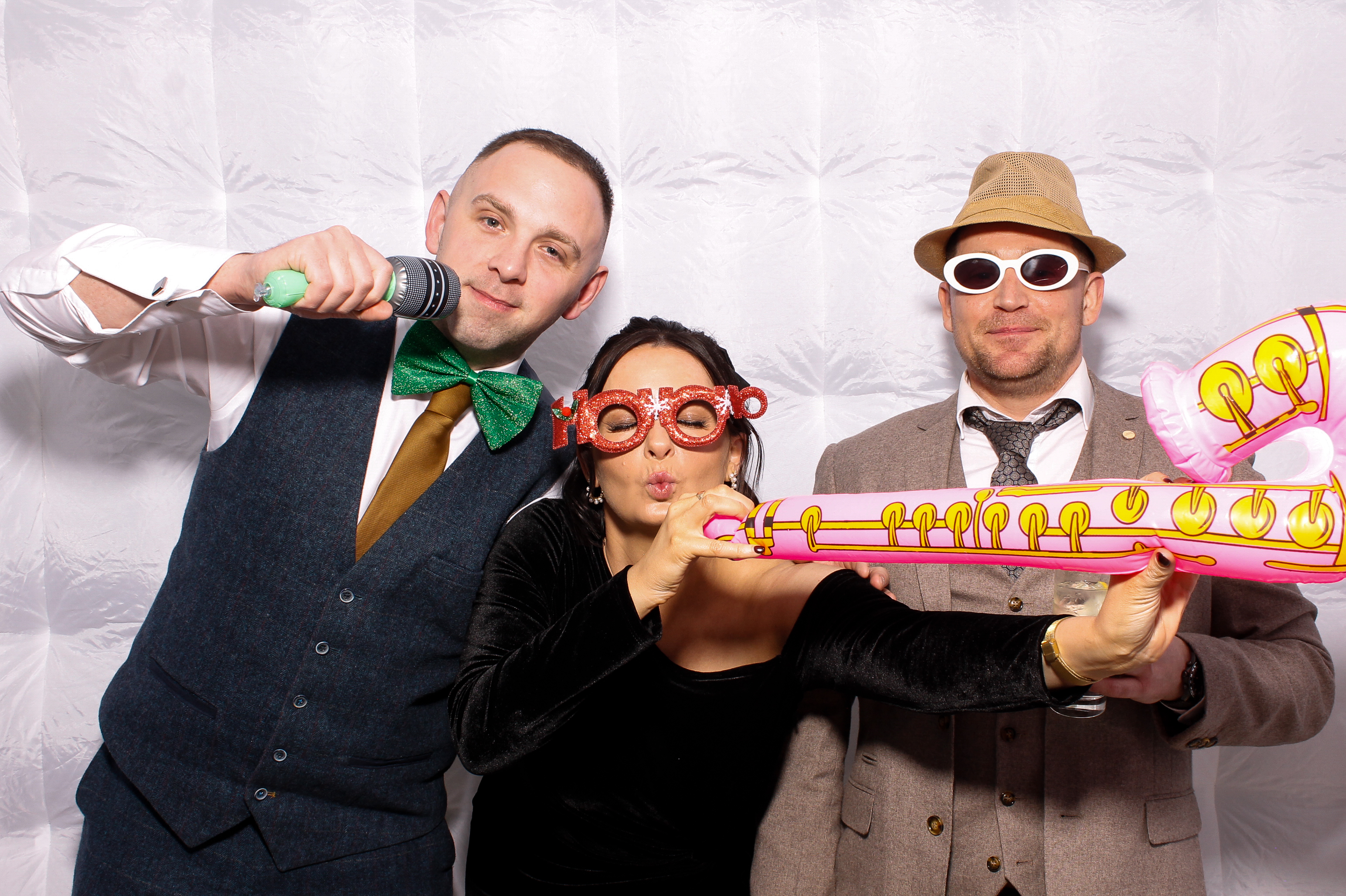 Linda & James | View more photos from the event at gallery.snapmagic.ie/u/SnapMagic/Linda-James