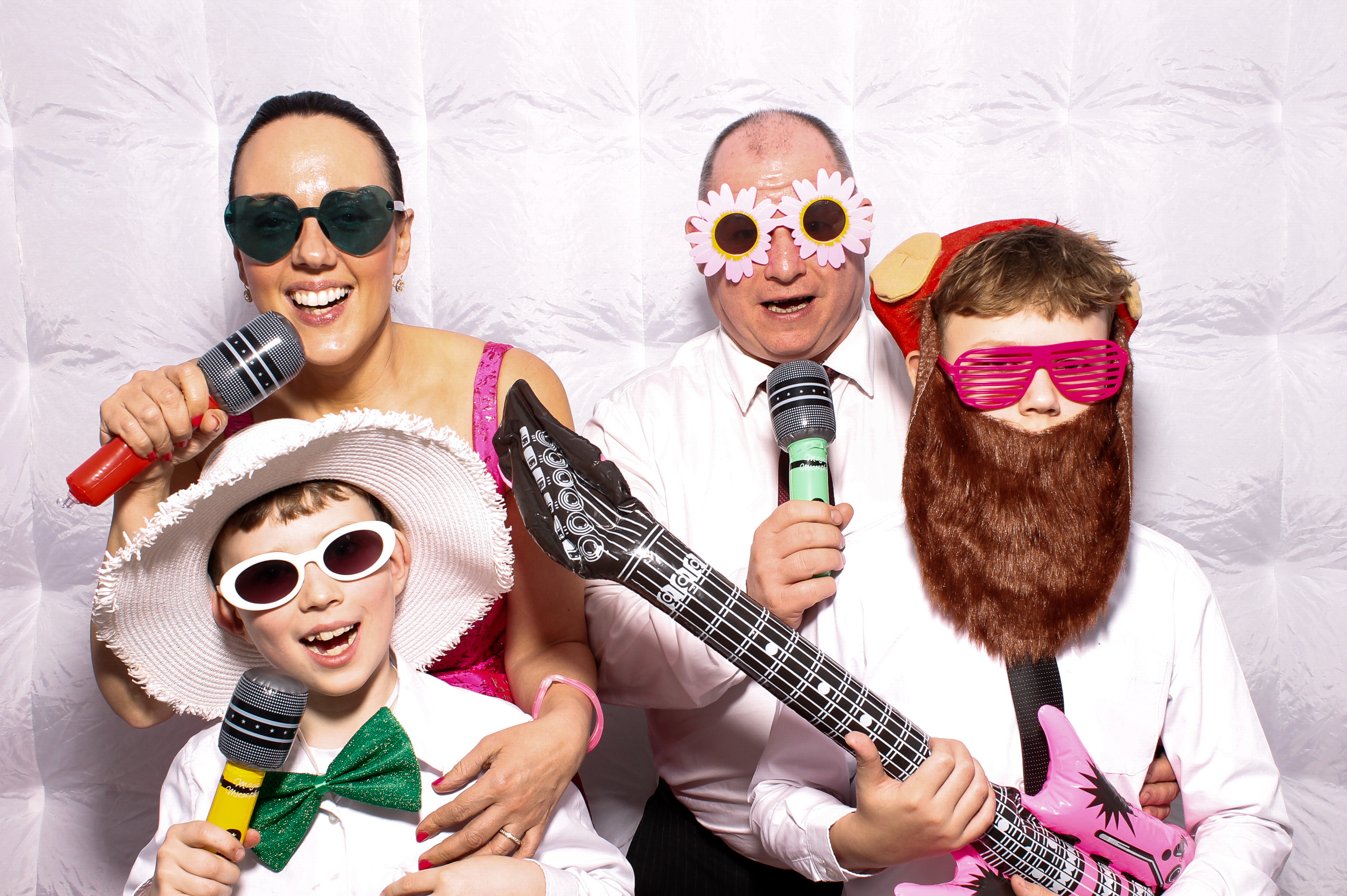 Linda & James | View more photos from the event at gallery.snapmagic.ie/u/SnapMagic/Linda-James