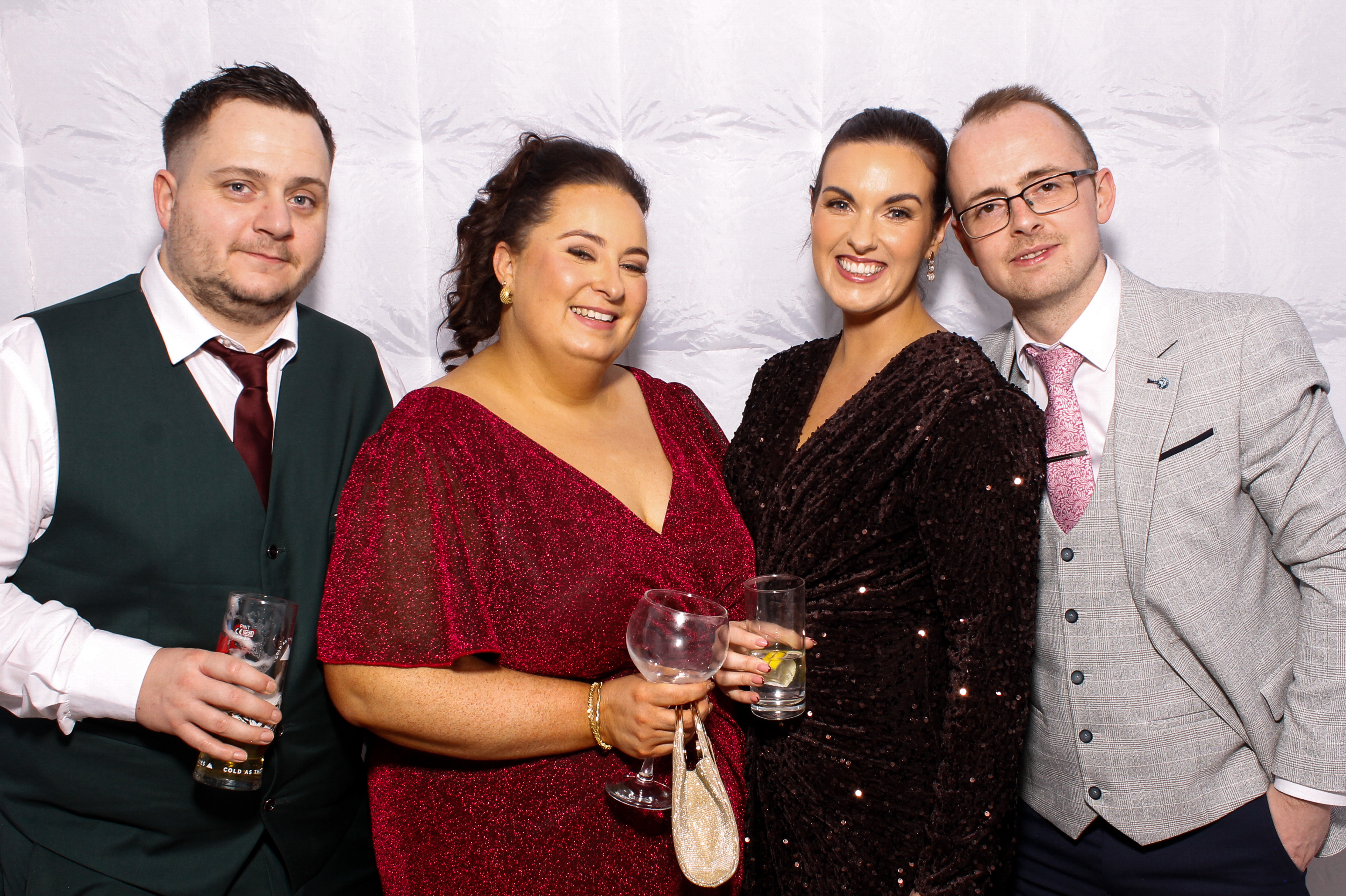 Linda & James | View more photos from the event at gallery.snapmagic.ie/u/SnapMagic/Linda-James