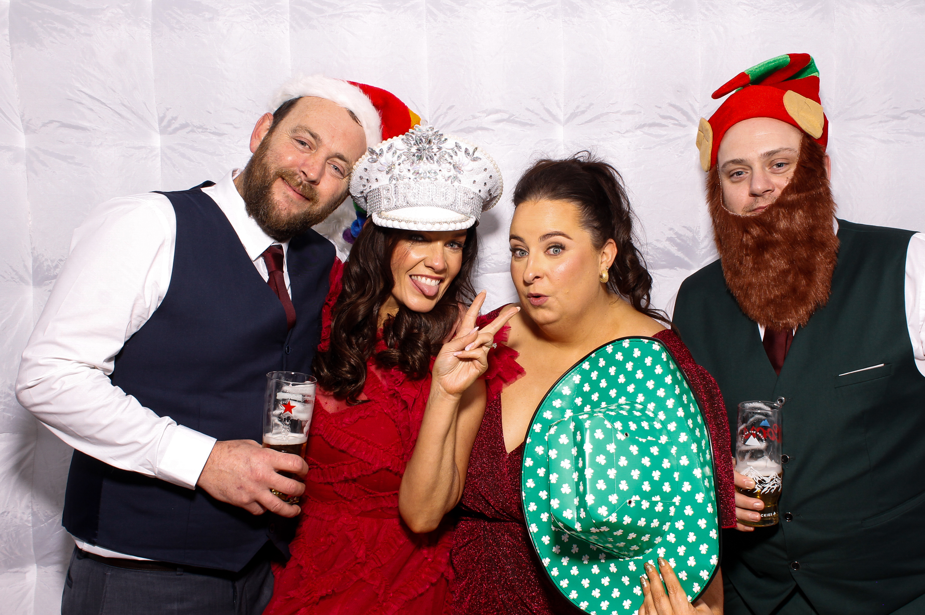 Linda & James | View more photos from the event at gallery.snapmagic.ie/u/SnapMagic/Linda-James