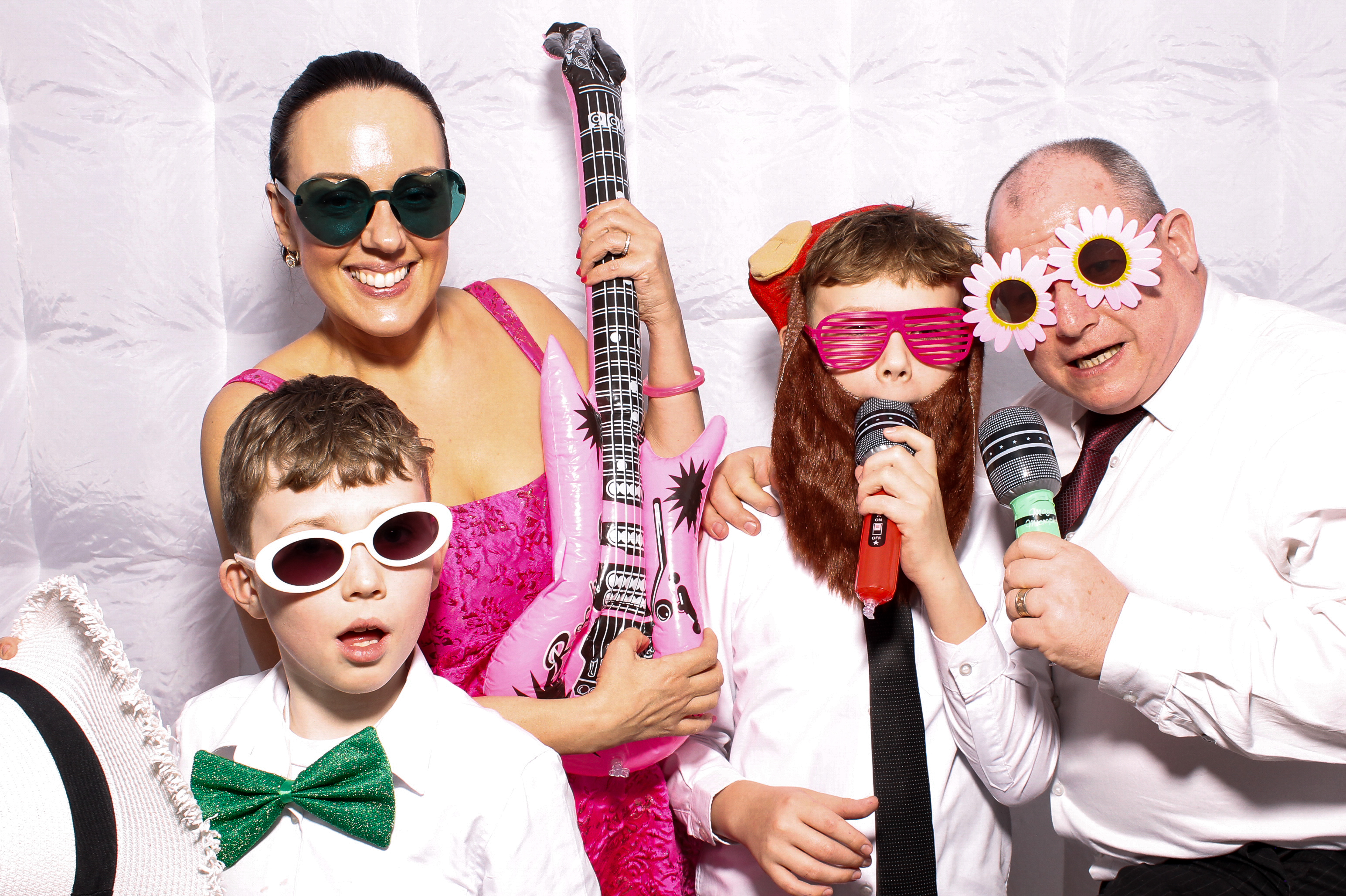 Linda & James | View more photos from the event at gallery.snapmagic.ie/u/SnapMagic/Linda-James