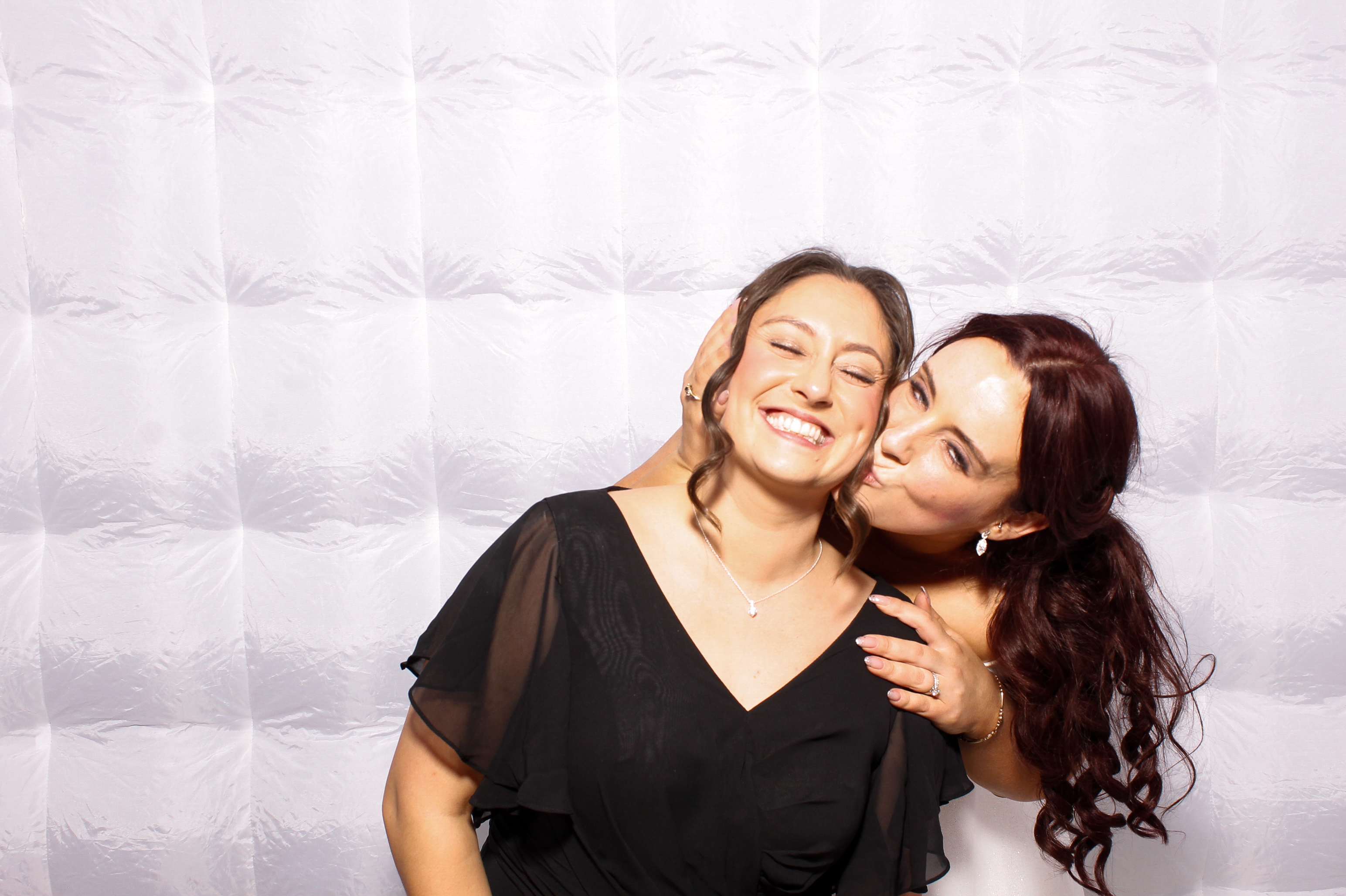 Linda & James | View more photos from the event at gallery.snapmagic.ie/u/SnapMagic/Linda-James