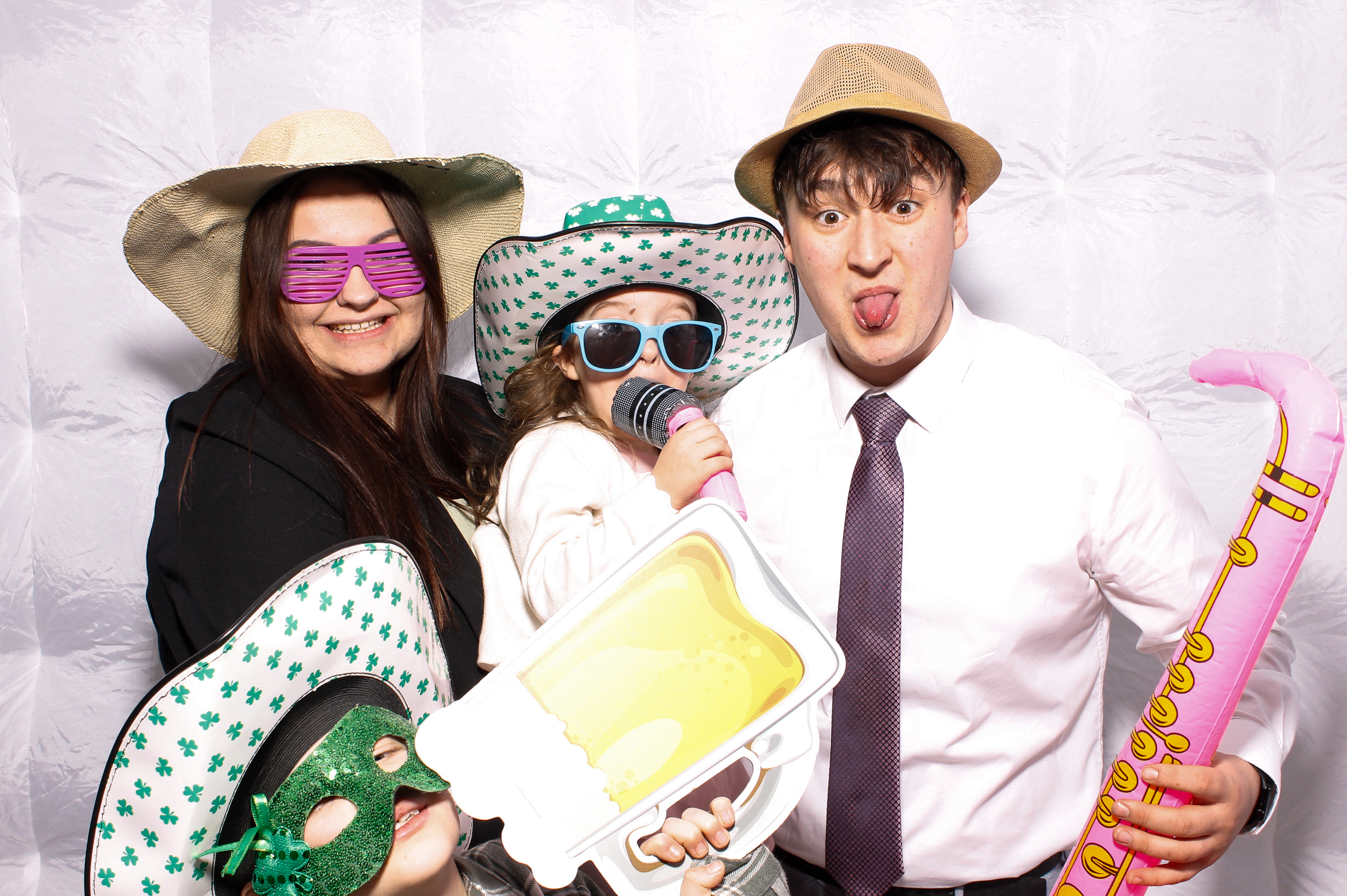 Linda & James | View more photos from the event at gallery.snapmagic.ie/u/SnapMagic/Linda-James