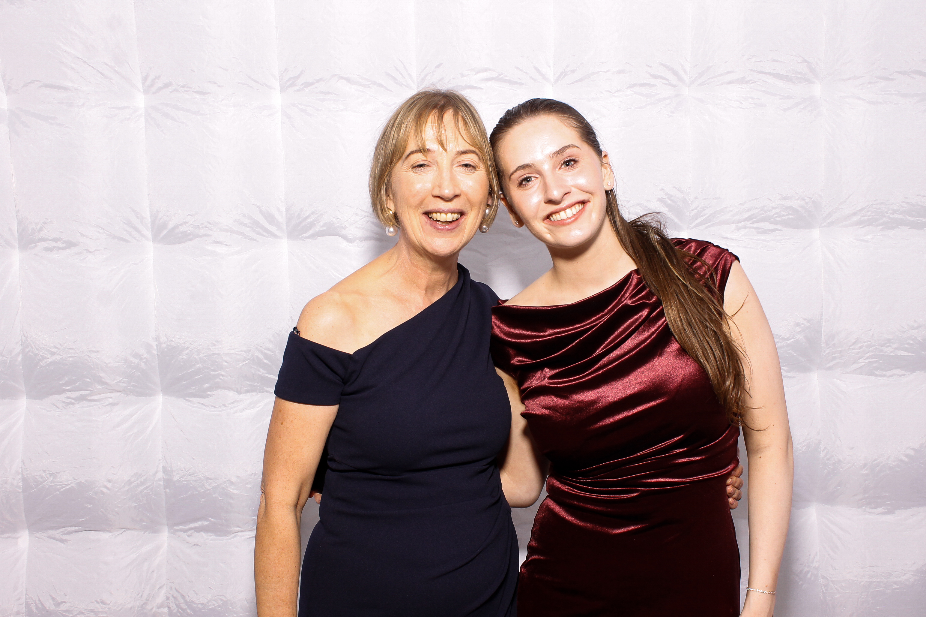 Linda & James | View more photos from the event at gallery.snapmagic.ie/u/SnapMagic/Linda-James