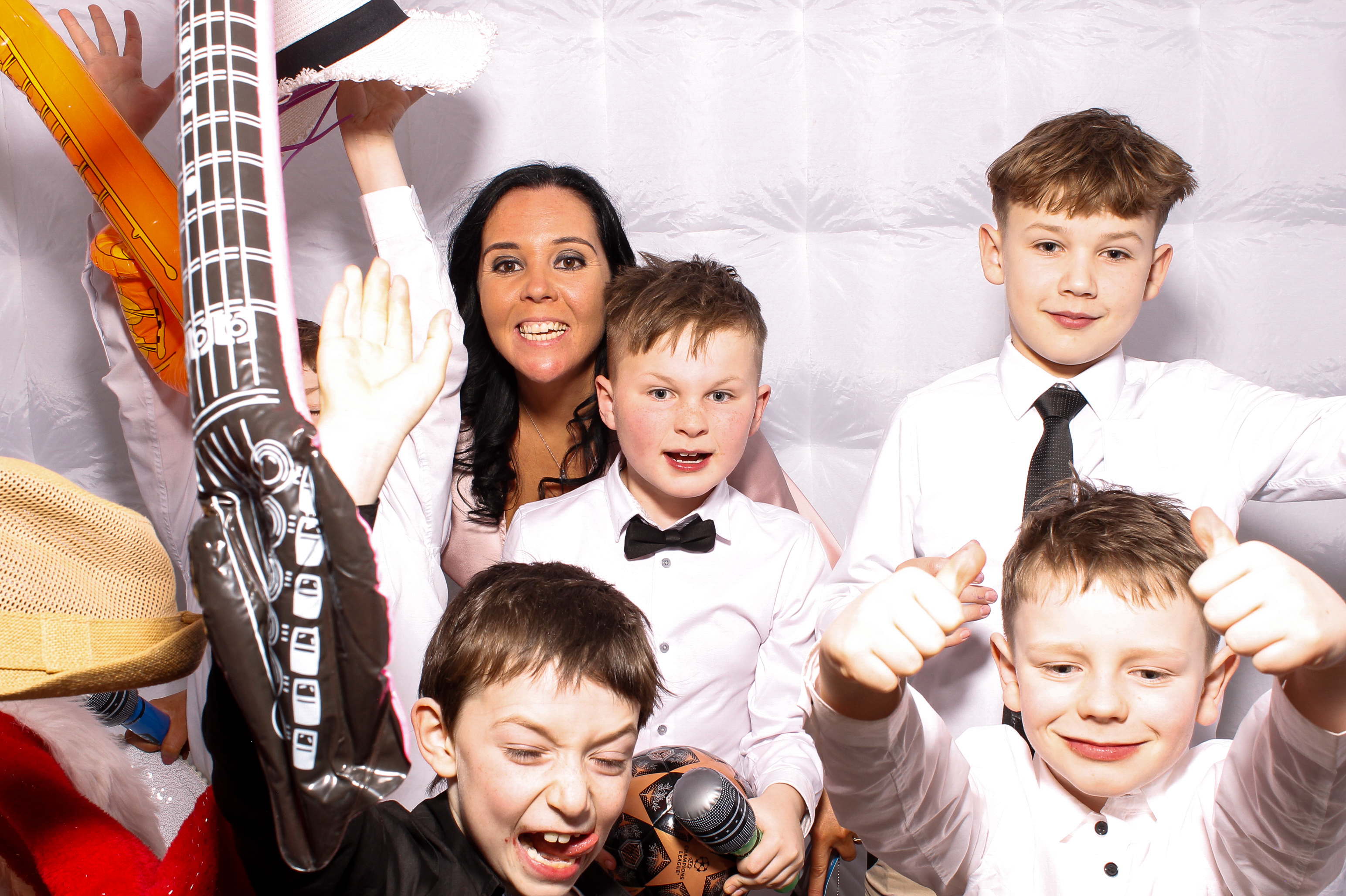 Linda & James | View more photos from the event at gallery.snapmagic.ie/u/SnapMagic/Linda-James