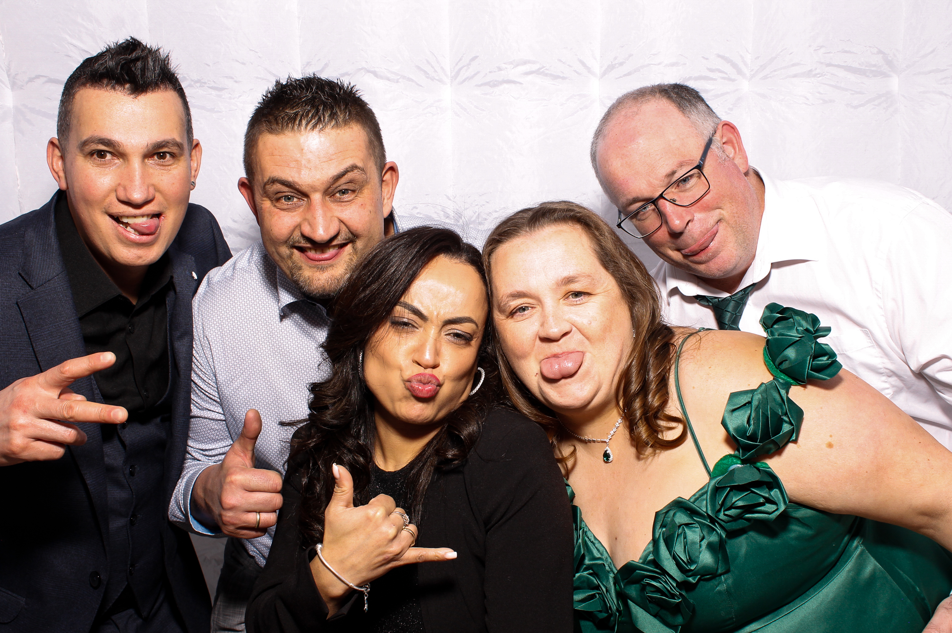 Linda & James | View more photos from the event at gallery.snapmagic.ie/u/SnapMagic/Linda-James