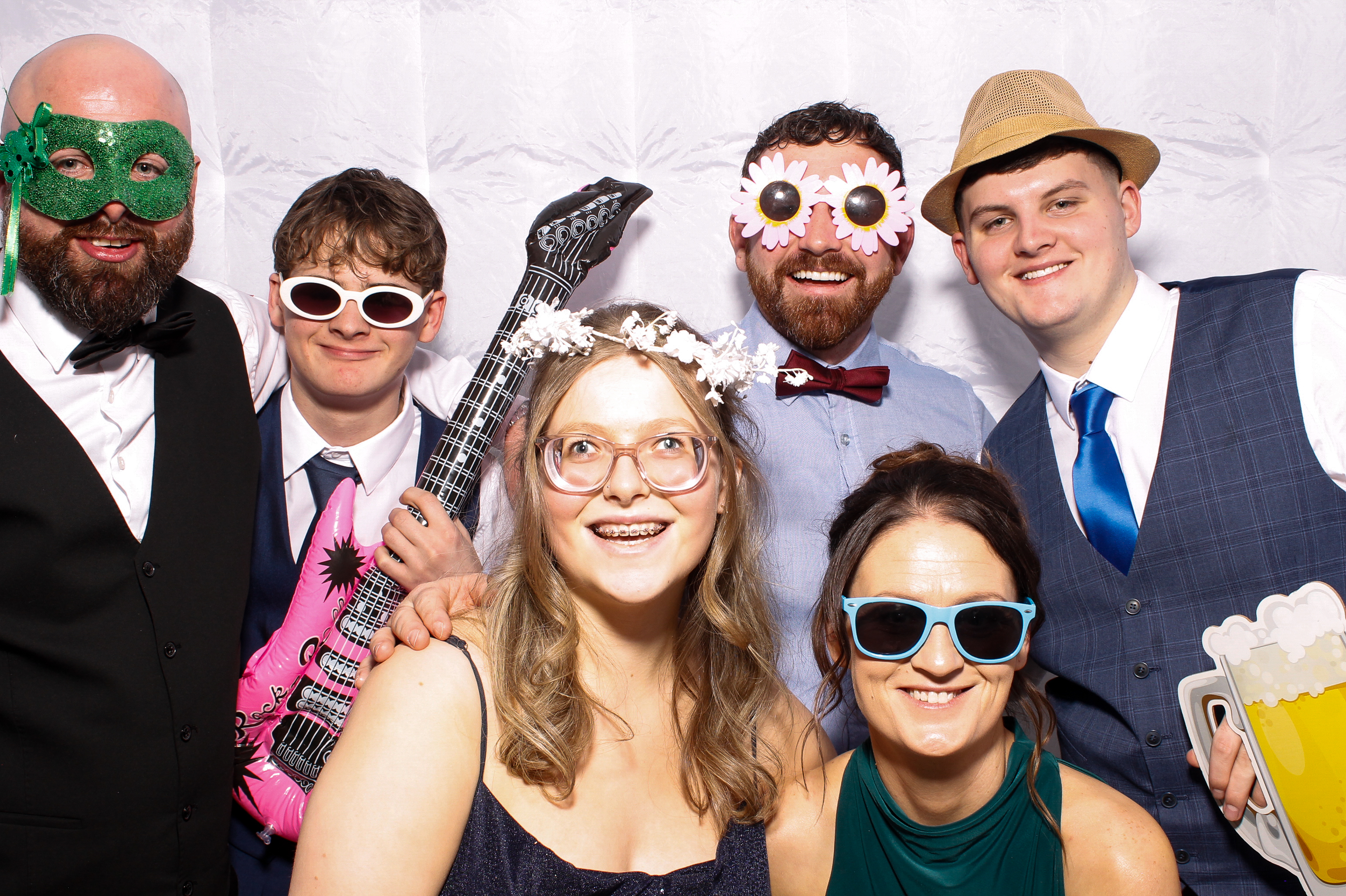 Linda & James | View more photos from the event at gallery.snapmagic.ie/u/SnapMagic/Linda-James