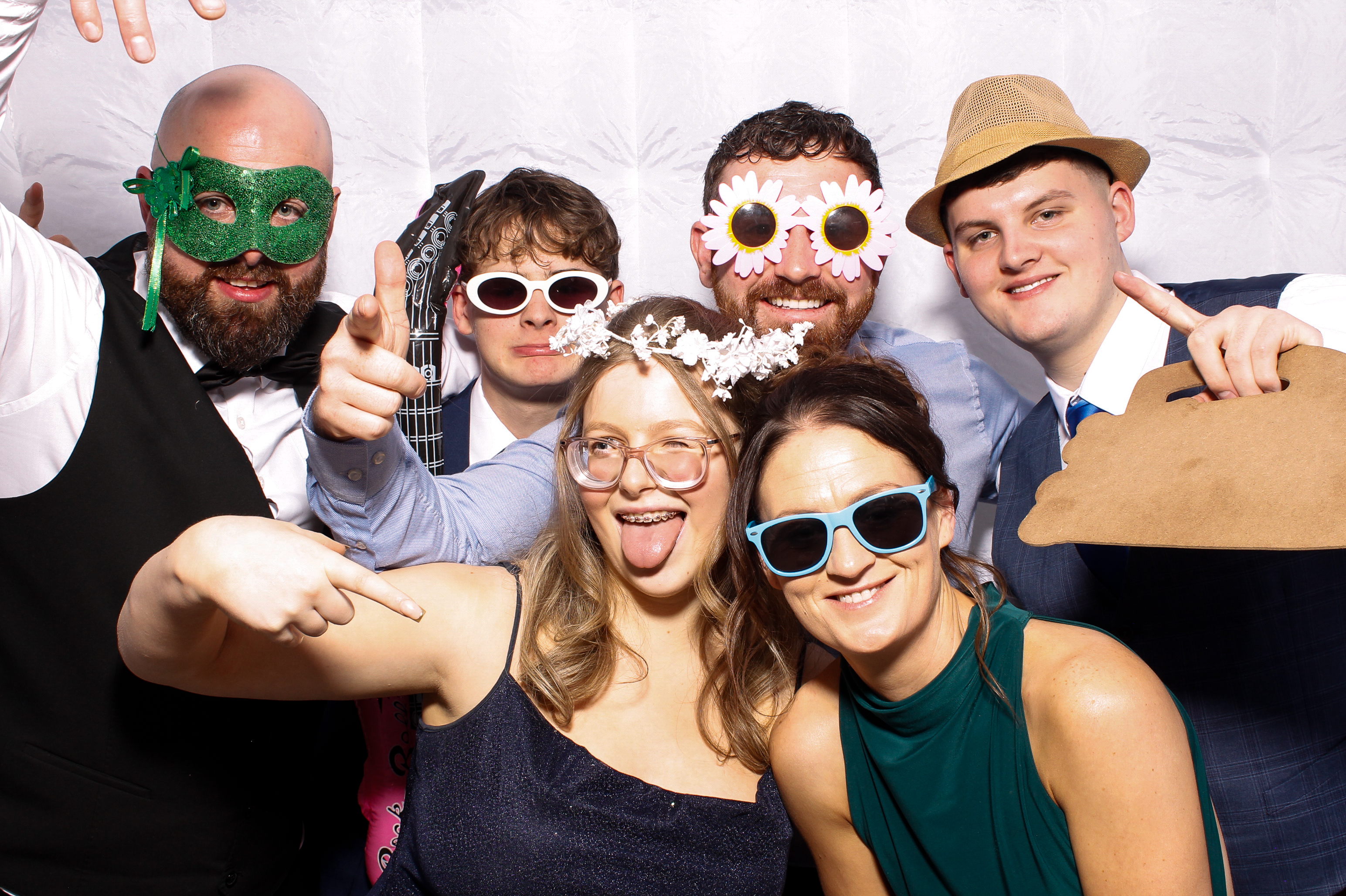 Linda & James | View more photos from the event at gallery.snapmagic.ie/u/SnapMagic/Linda-James