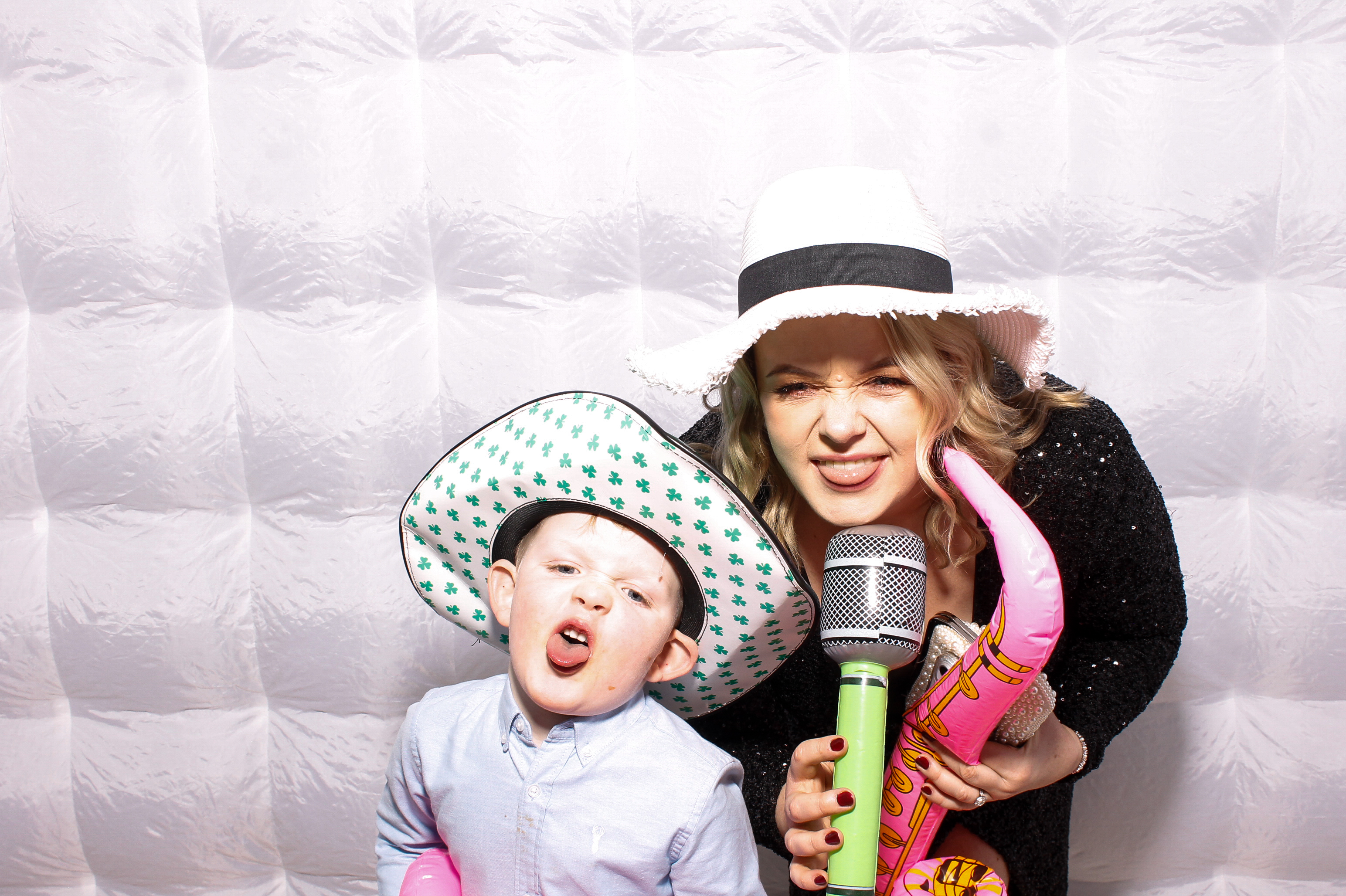 Linda & James | View more photos from the event at gallery.snapmagic.ie/u/SnapMagic/Linda-James