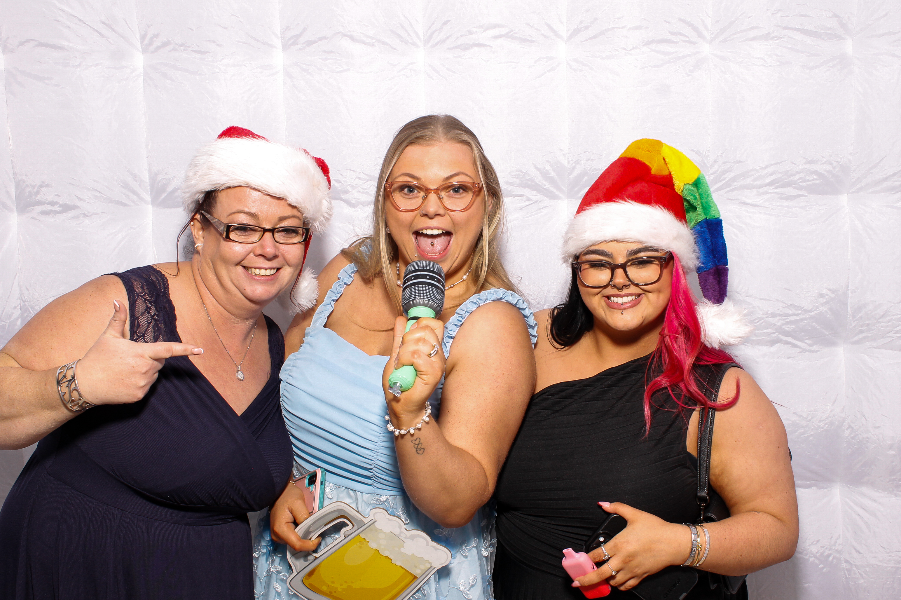 Linda & James | View more photos from the event at gallery.snapmagic.ie/u/SnapMagic/Linda-James